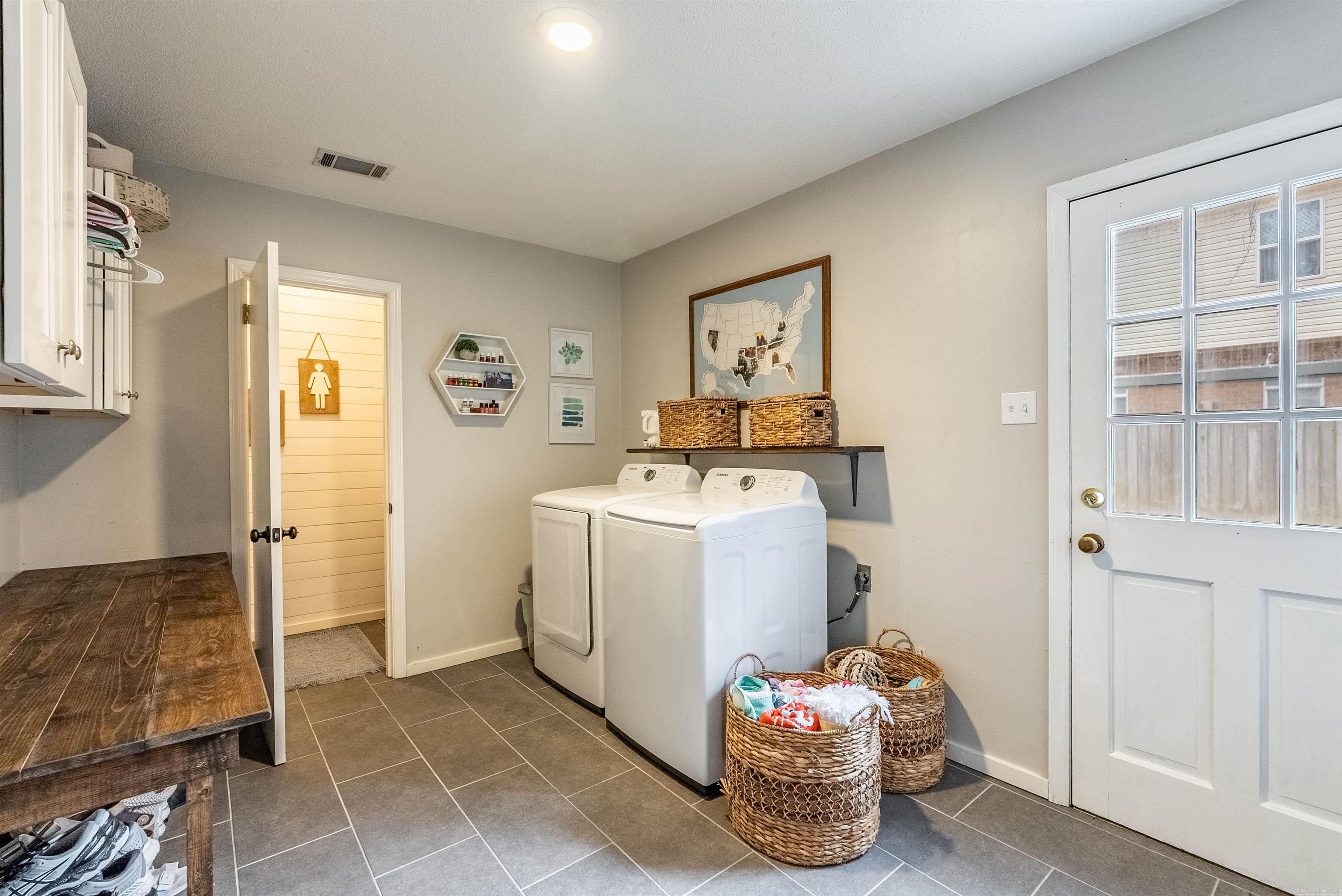 STURBRIDGE - Residential