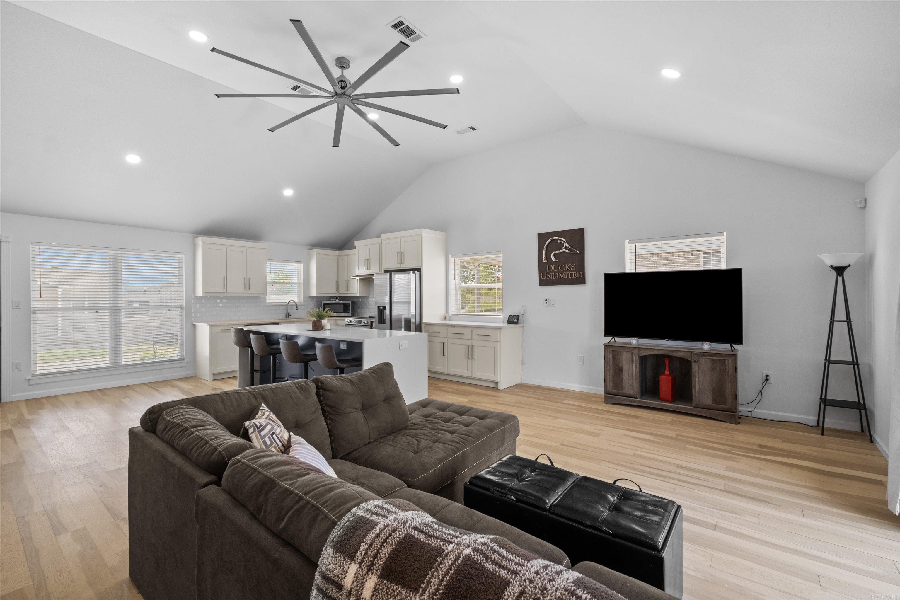 WALNUT VALLEY - Residential