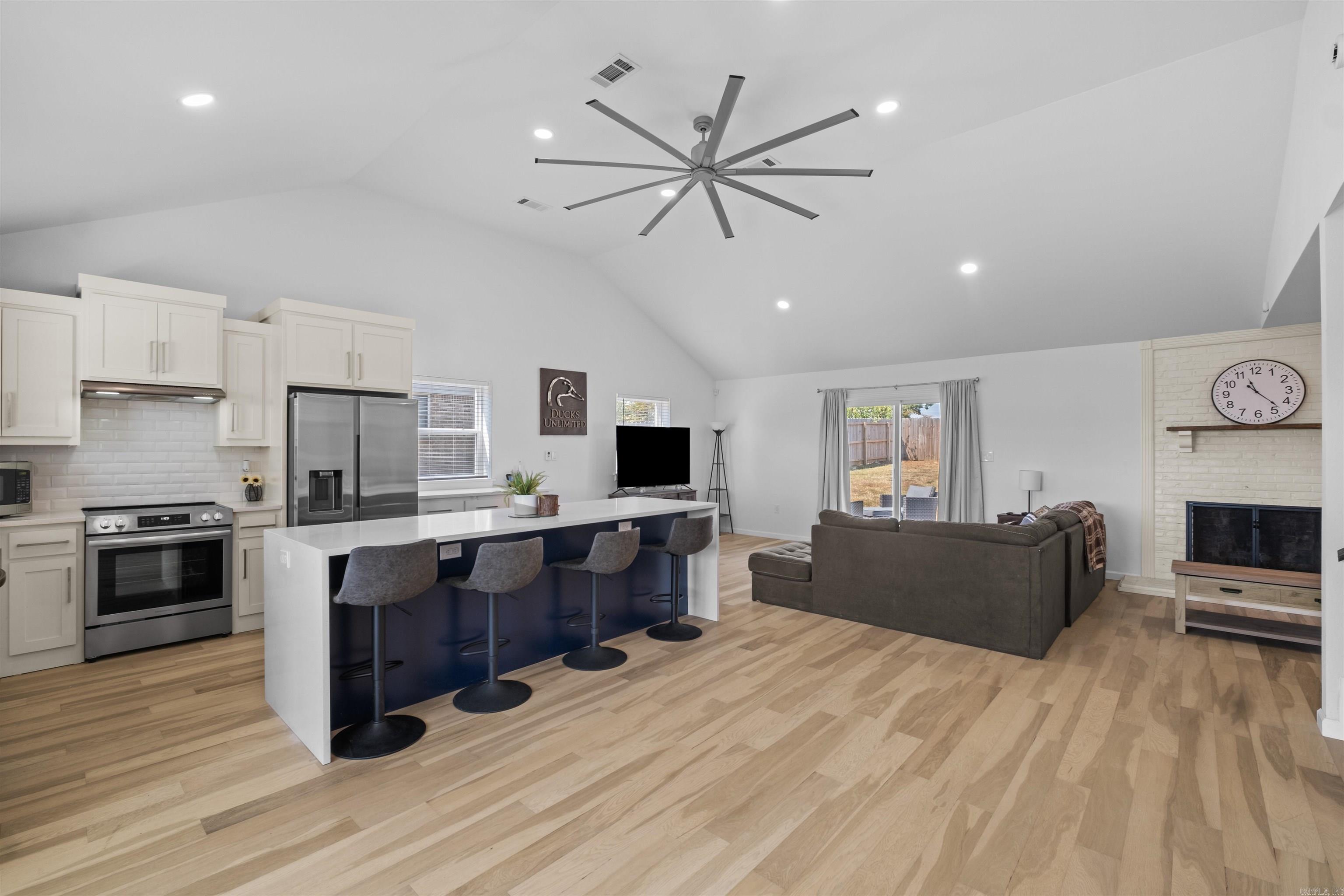 WALNUT VALLEY - Residential