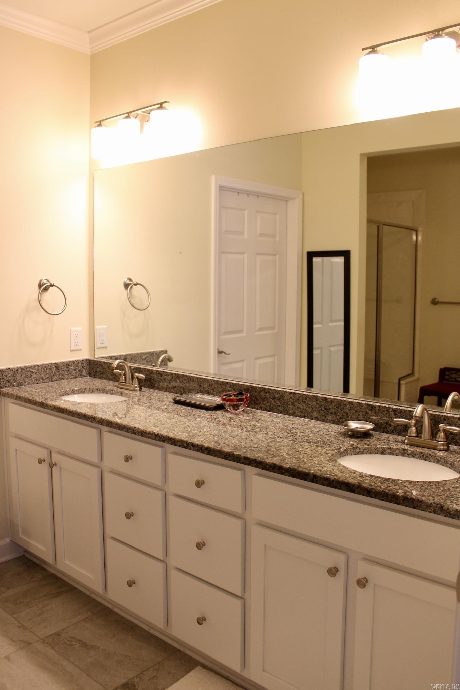 MOUNTAIN TERRACE ESTATES TOWNHOM - Residential