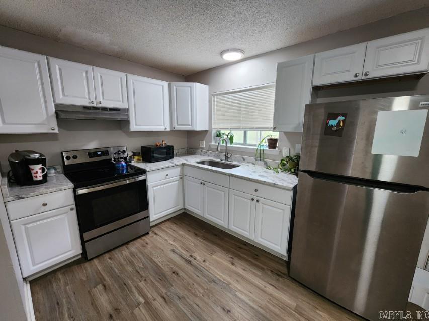 COUNTRY WOOD - Residential