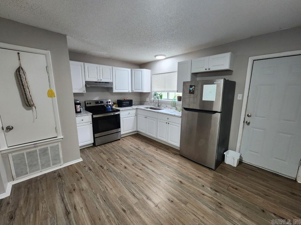 COUNTRY WOOD - Residential