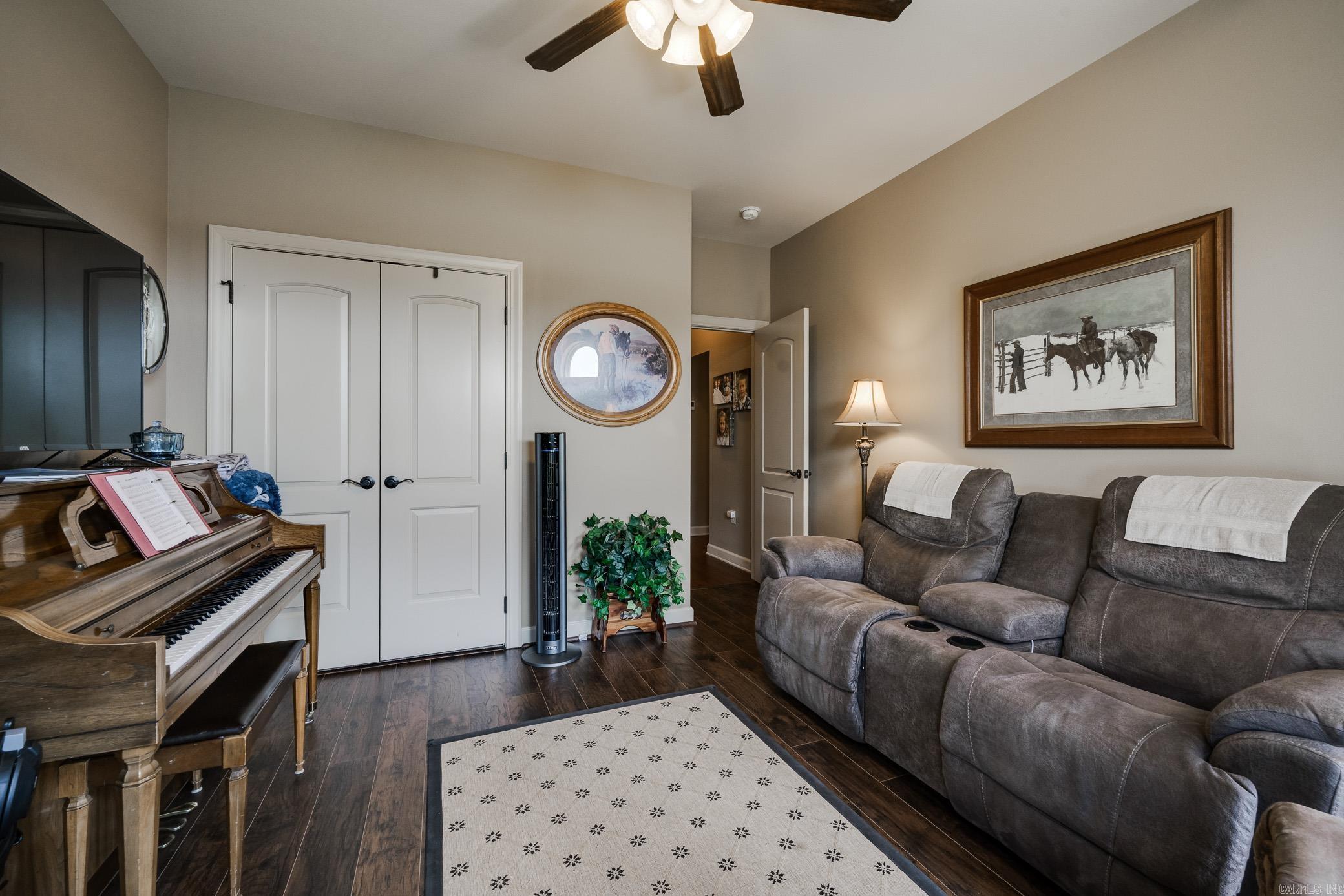 ASHLEY DOWNS - Residential
