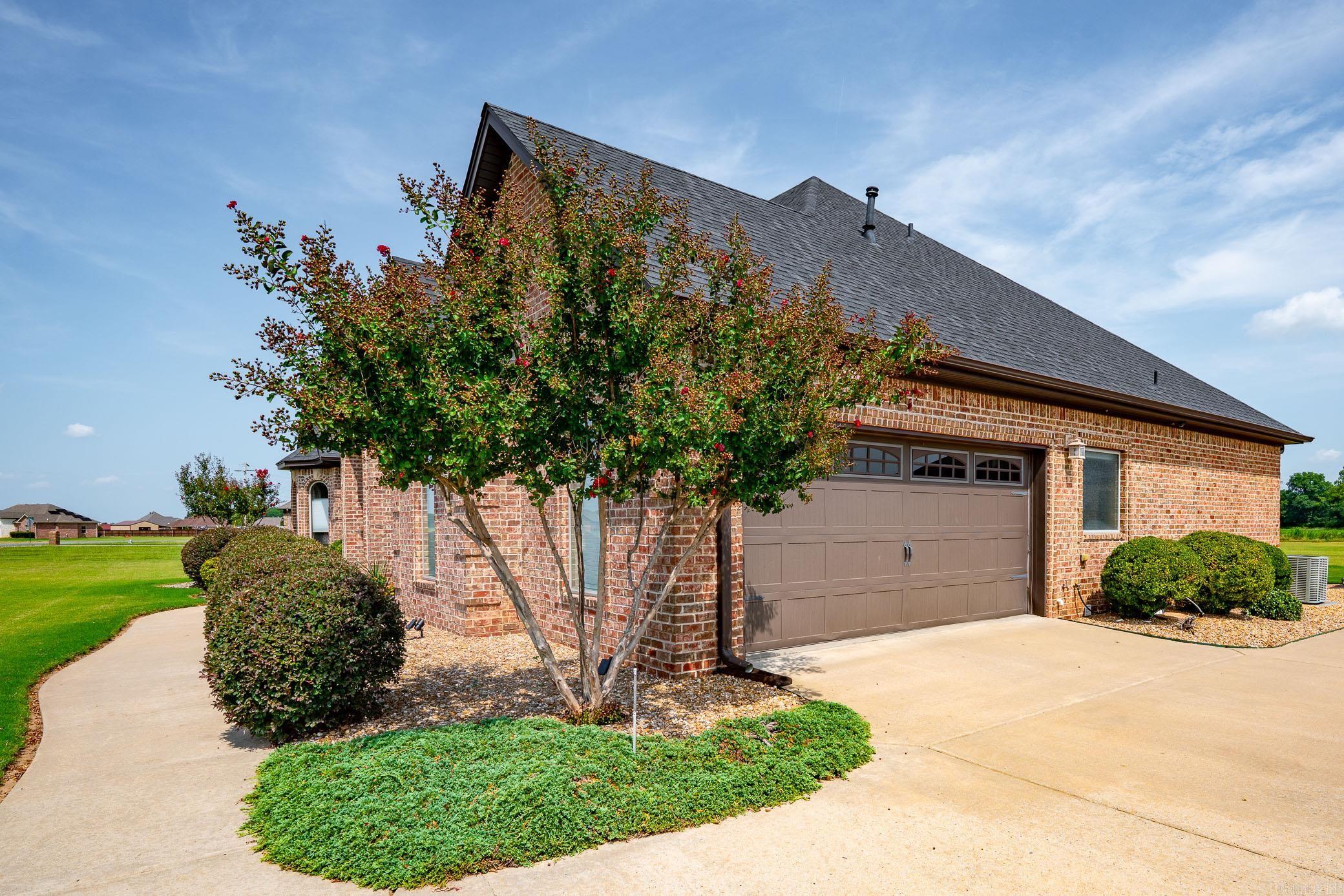 ASHLEY DOWNS - Residential