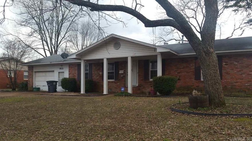 Nice 3/bed 2 bath home for rent.