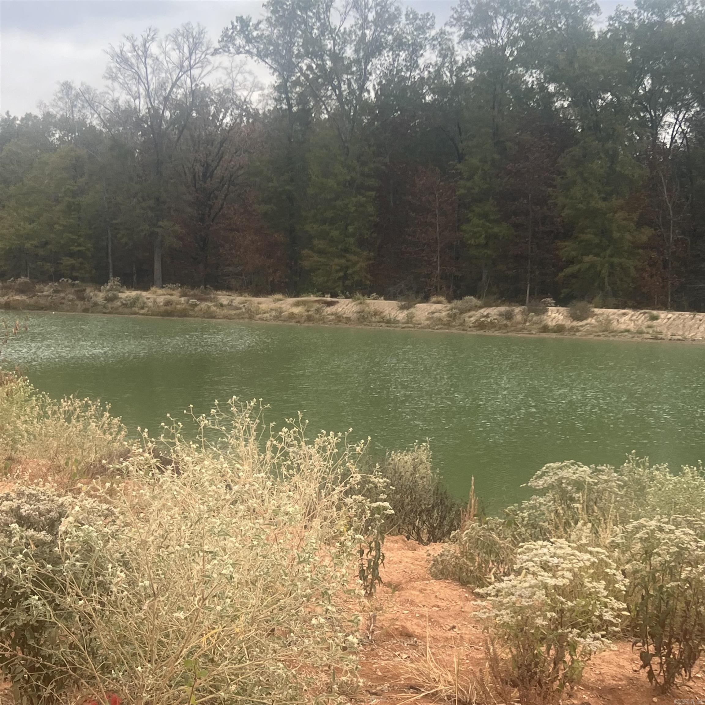 COUNTRY CLUB OF ARK THE - Land