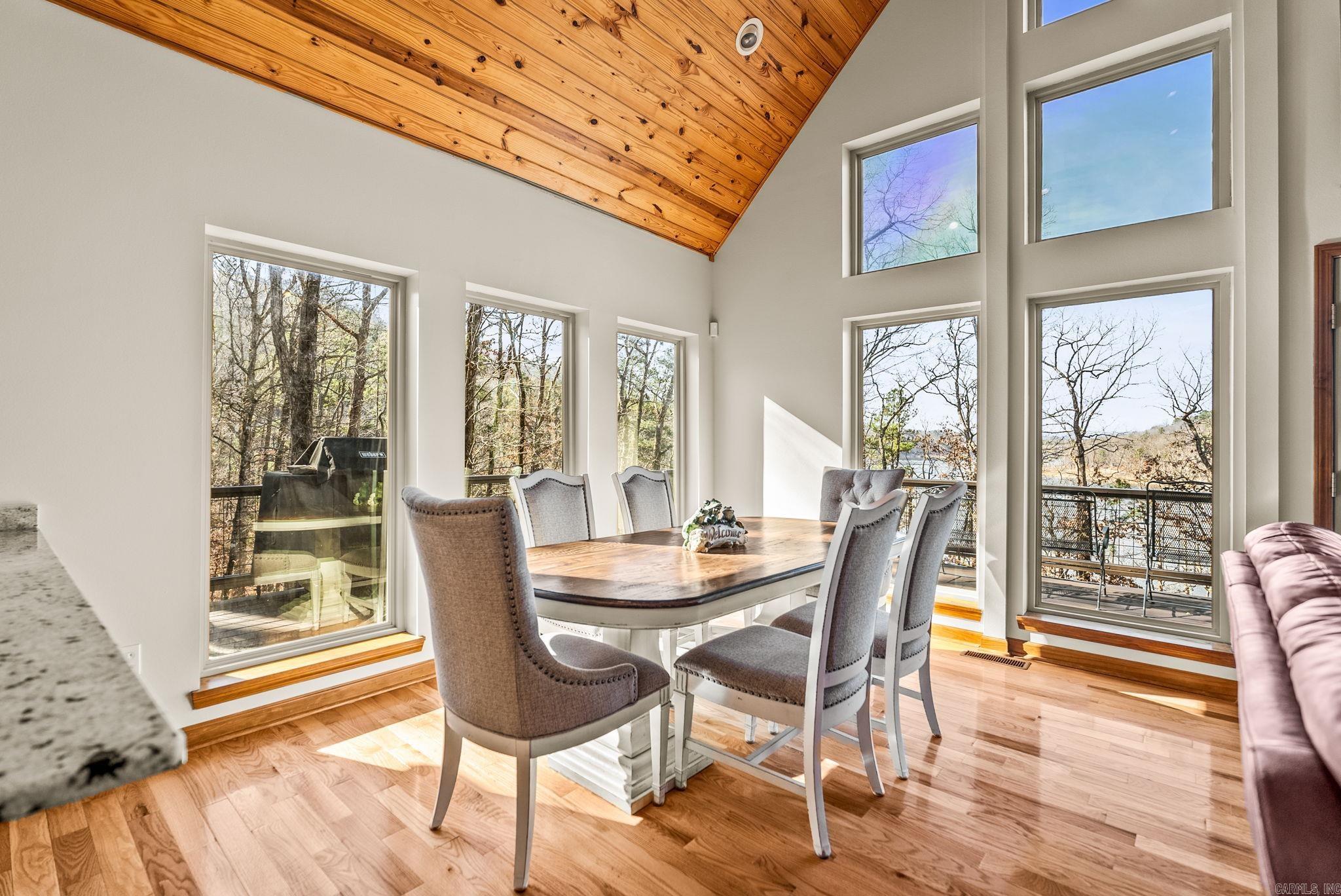 VISTA BAY - Residential