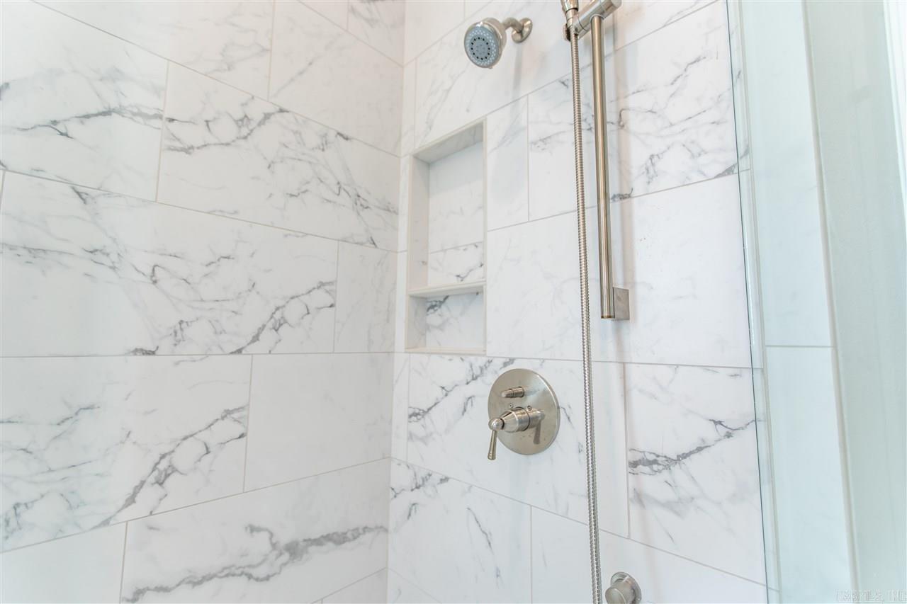 Chenal Valley - Residential Lease