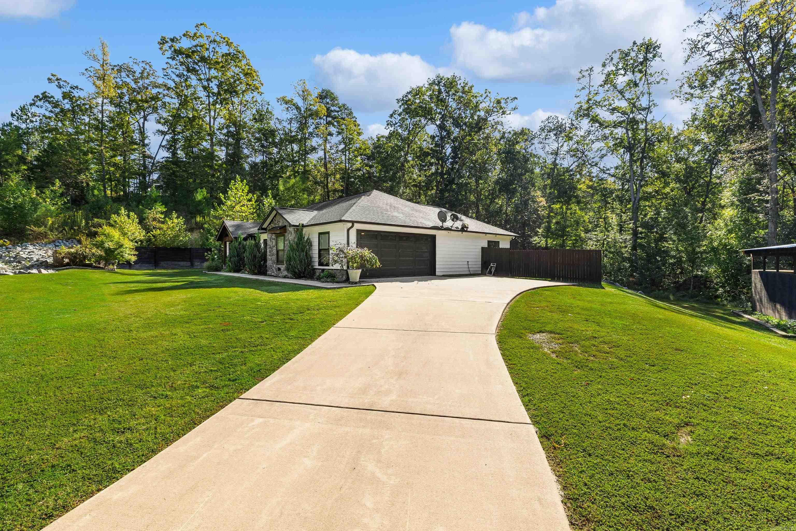 HARDWOOD HILLS - Residential