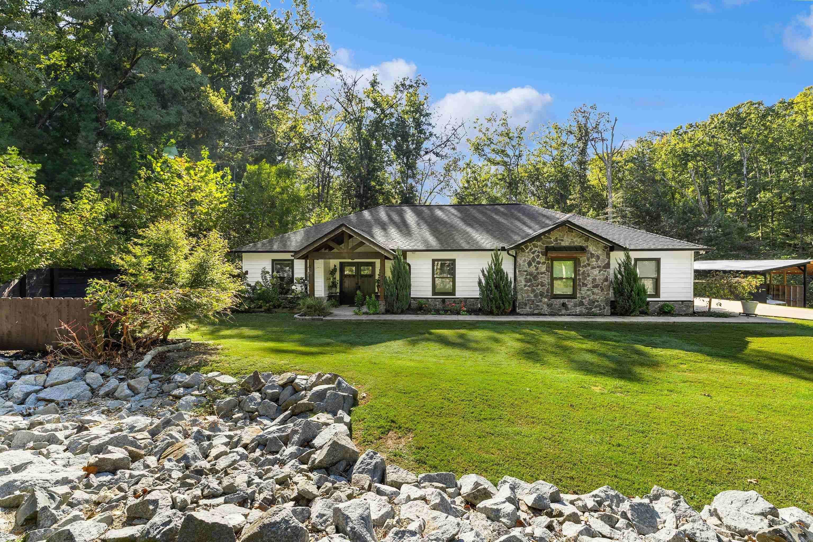 HARDWOOD HILLS - Residential