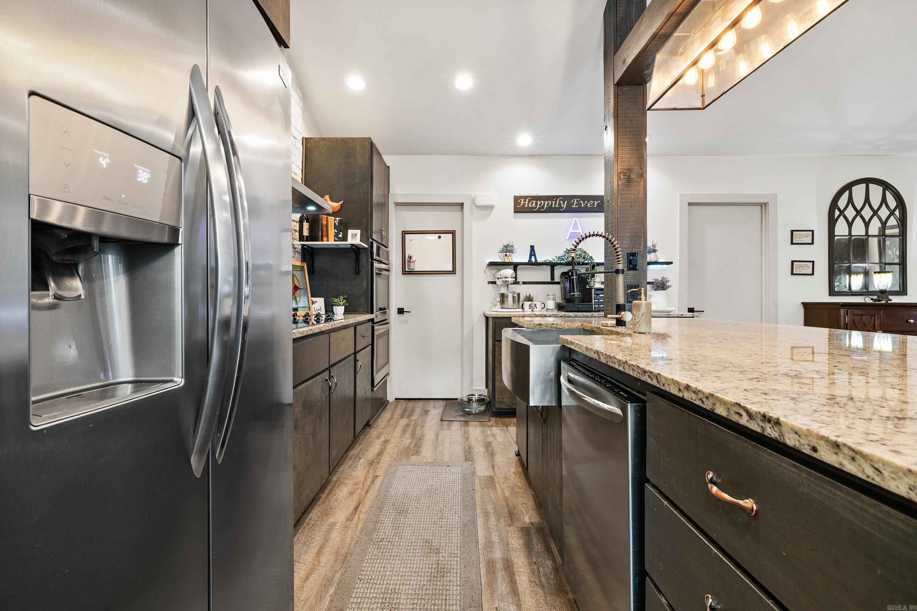 HARDWOOD HILLS - Residential