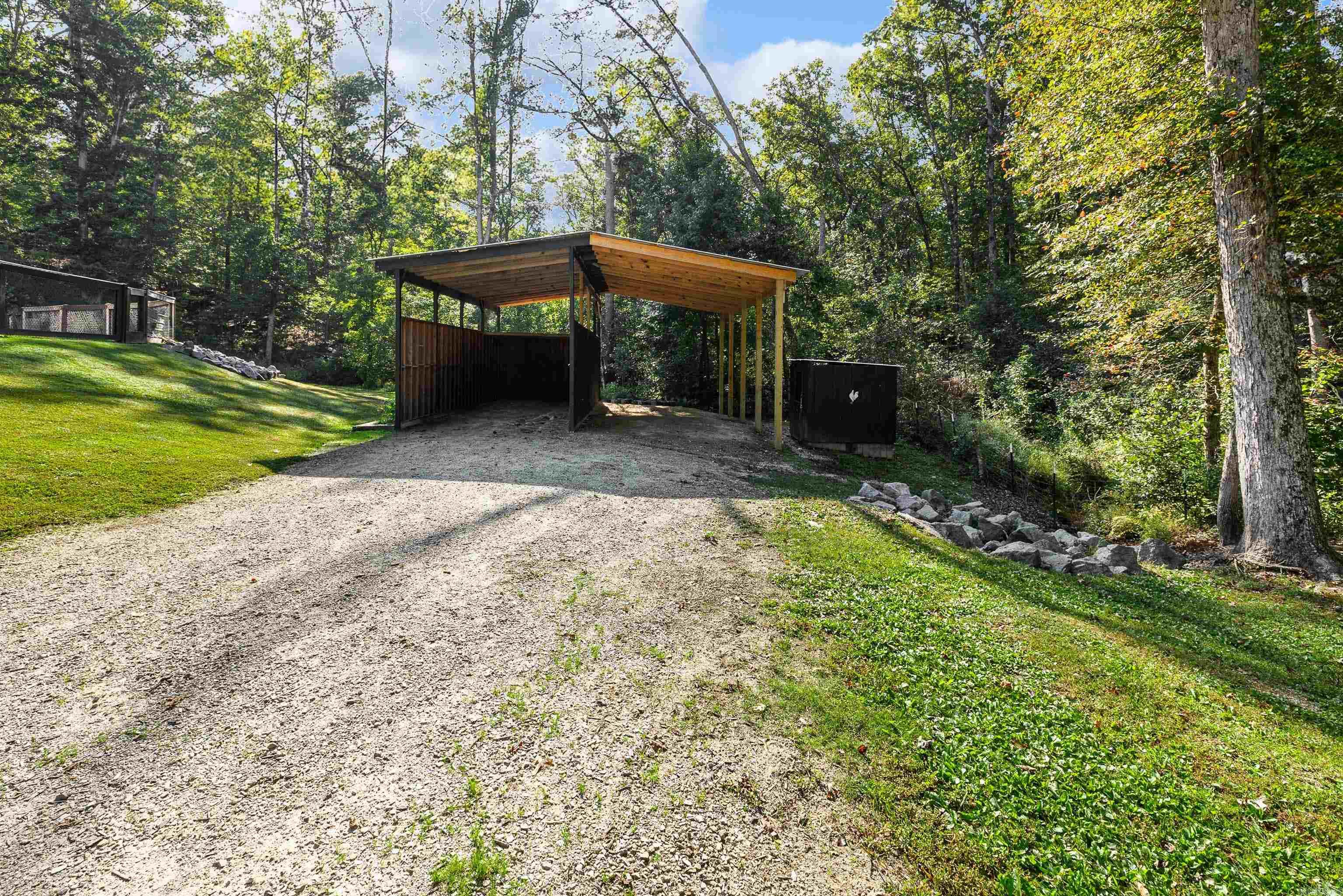 HARDWOOD HILLS - Residential