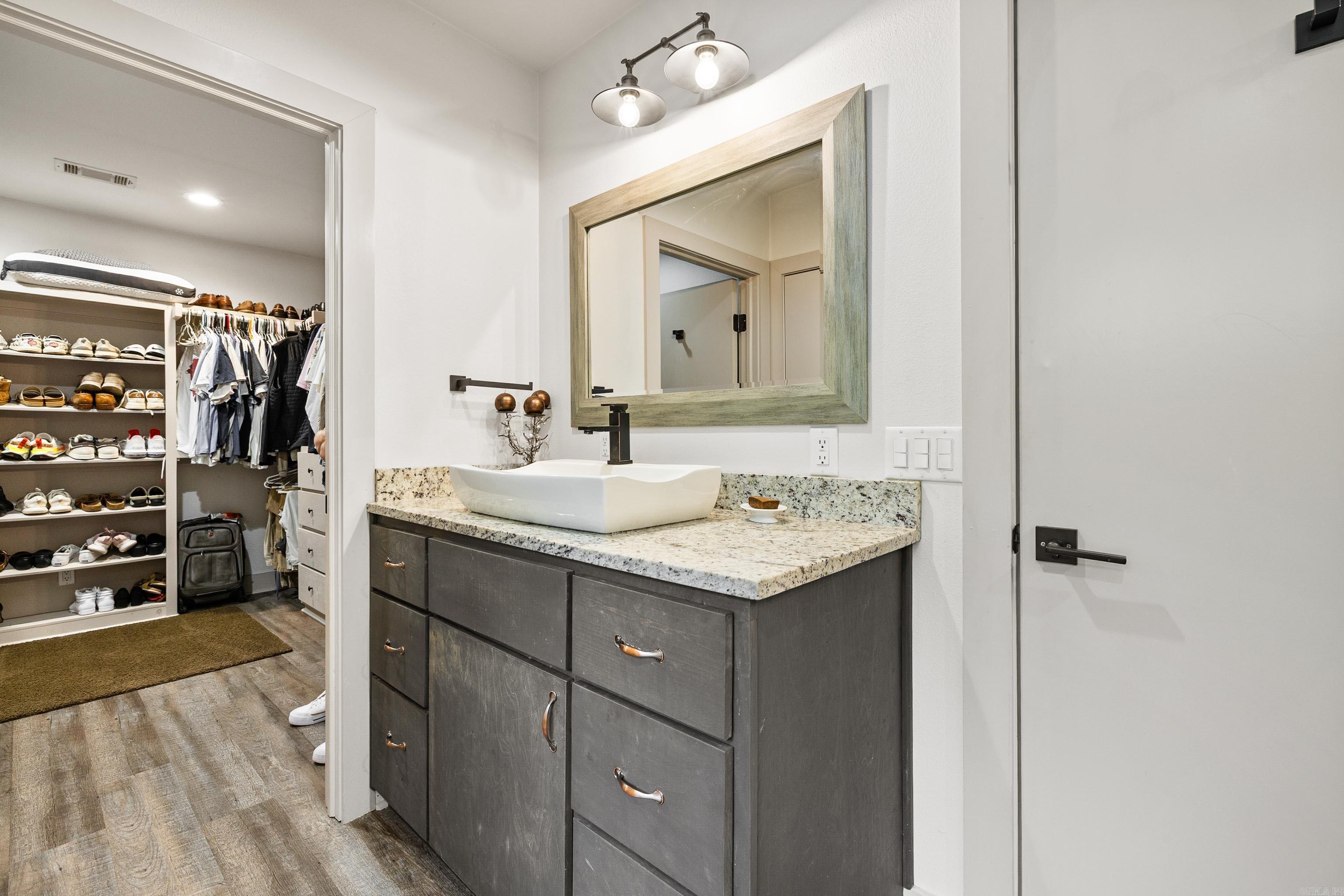 HARDWOOD HILLS - Residential