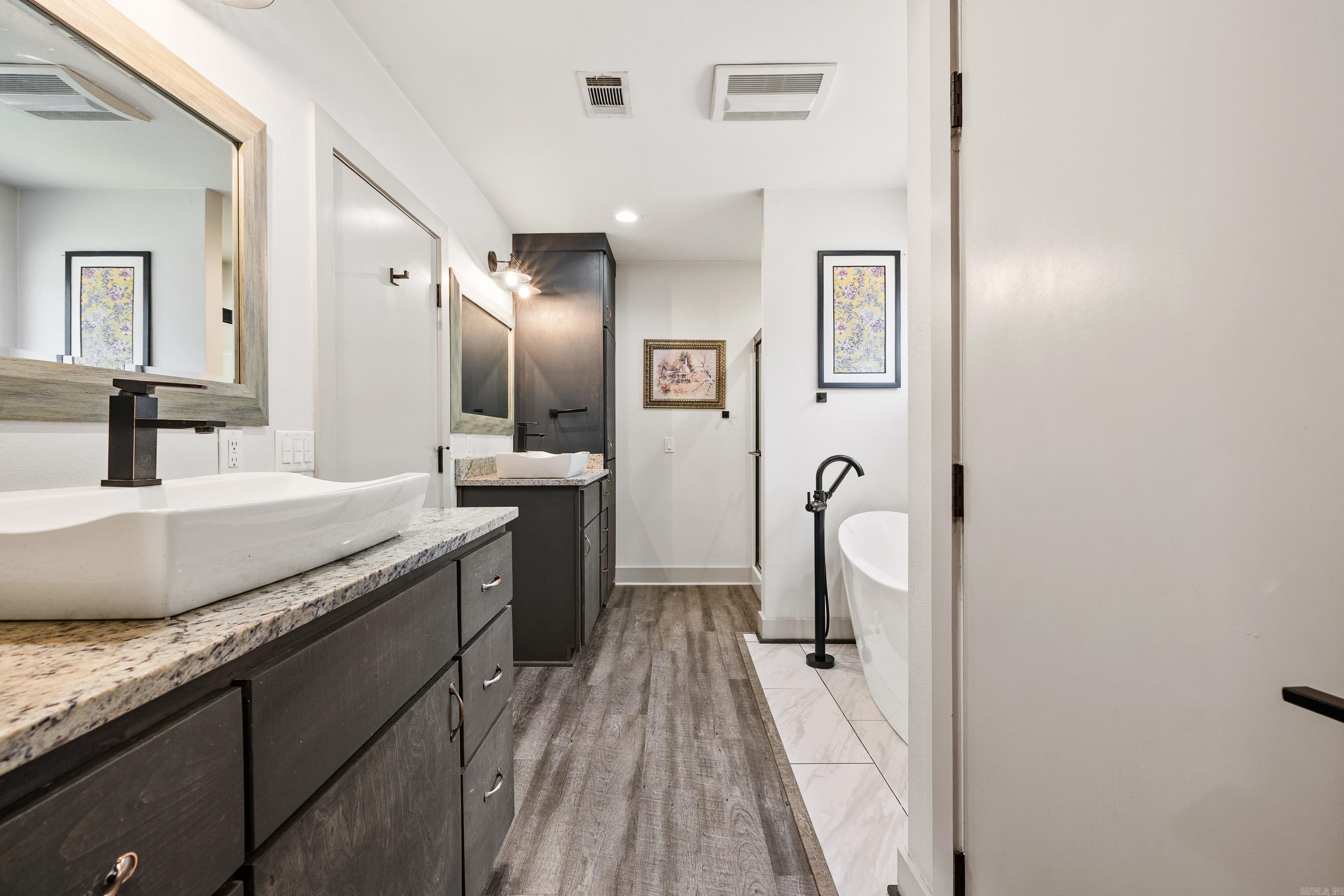 HARDWOOD HILLS - Residential
