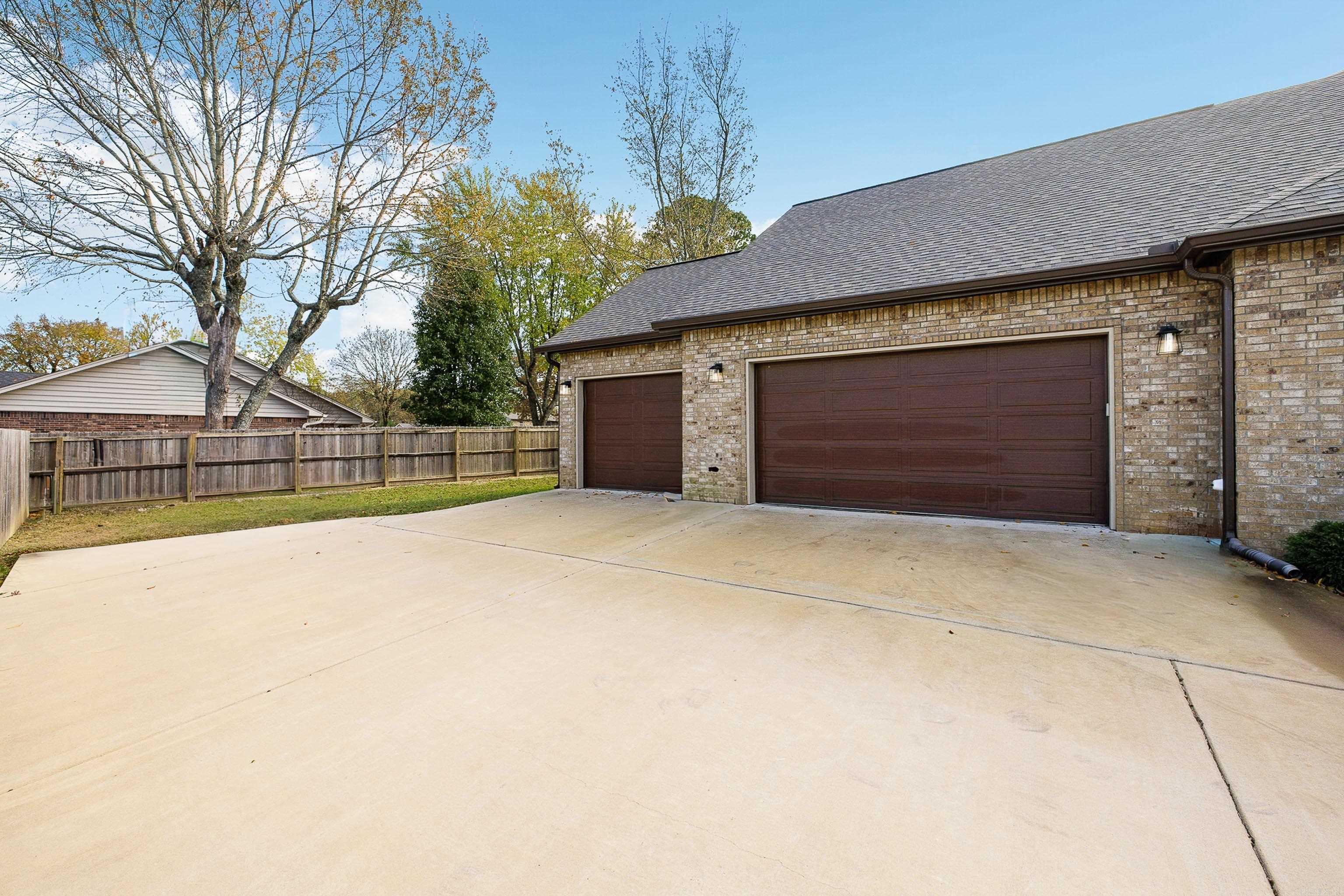 OLDE SALEM TOWNSHIP - Residential