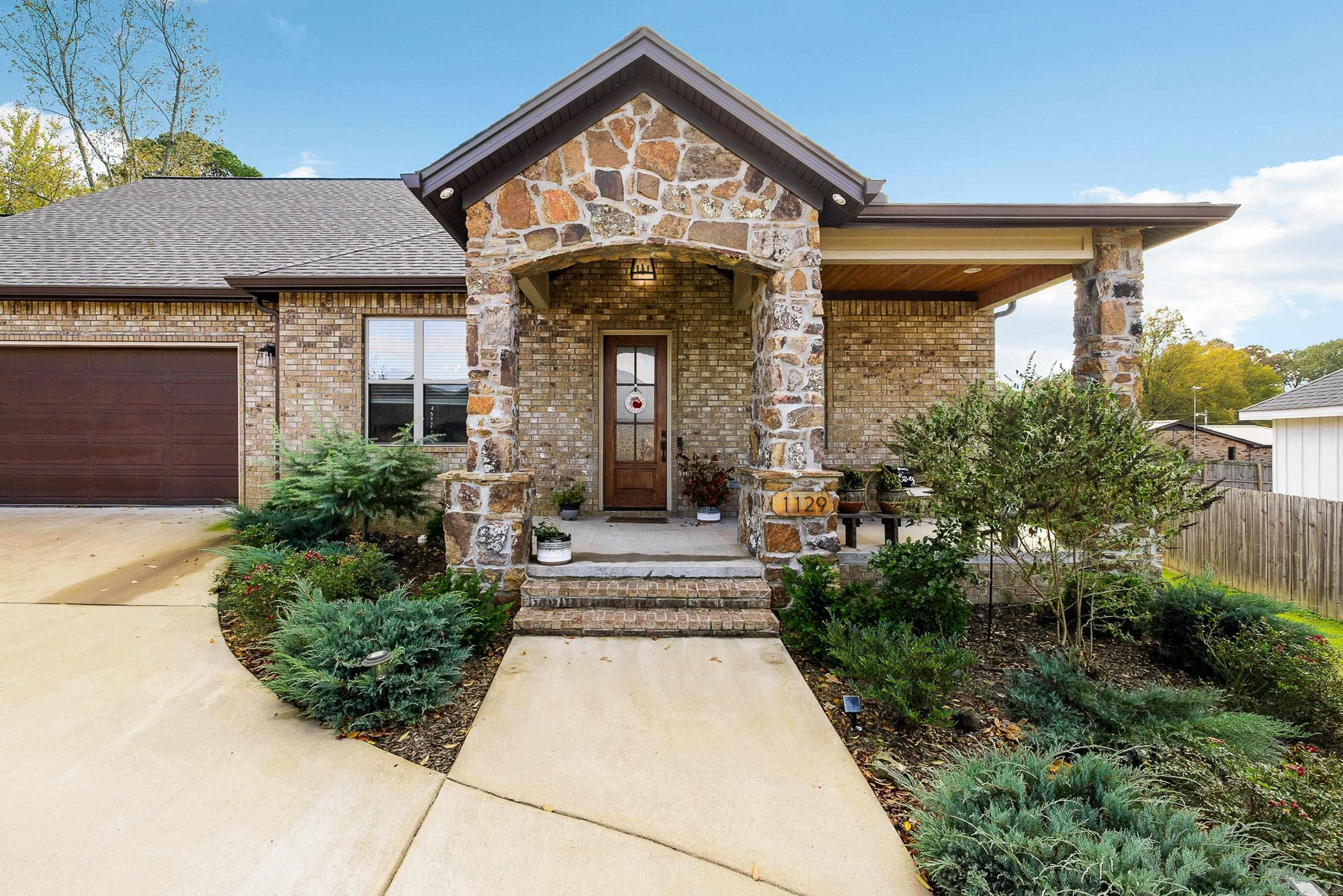 OLDE SALEM TOWNSHIP - Residential