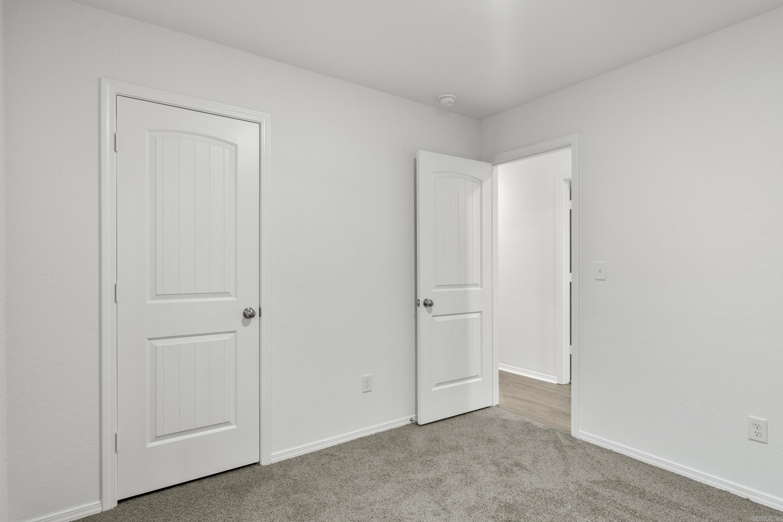 COUNTRY CLUB OF ARK THE - Residential