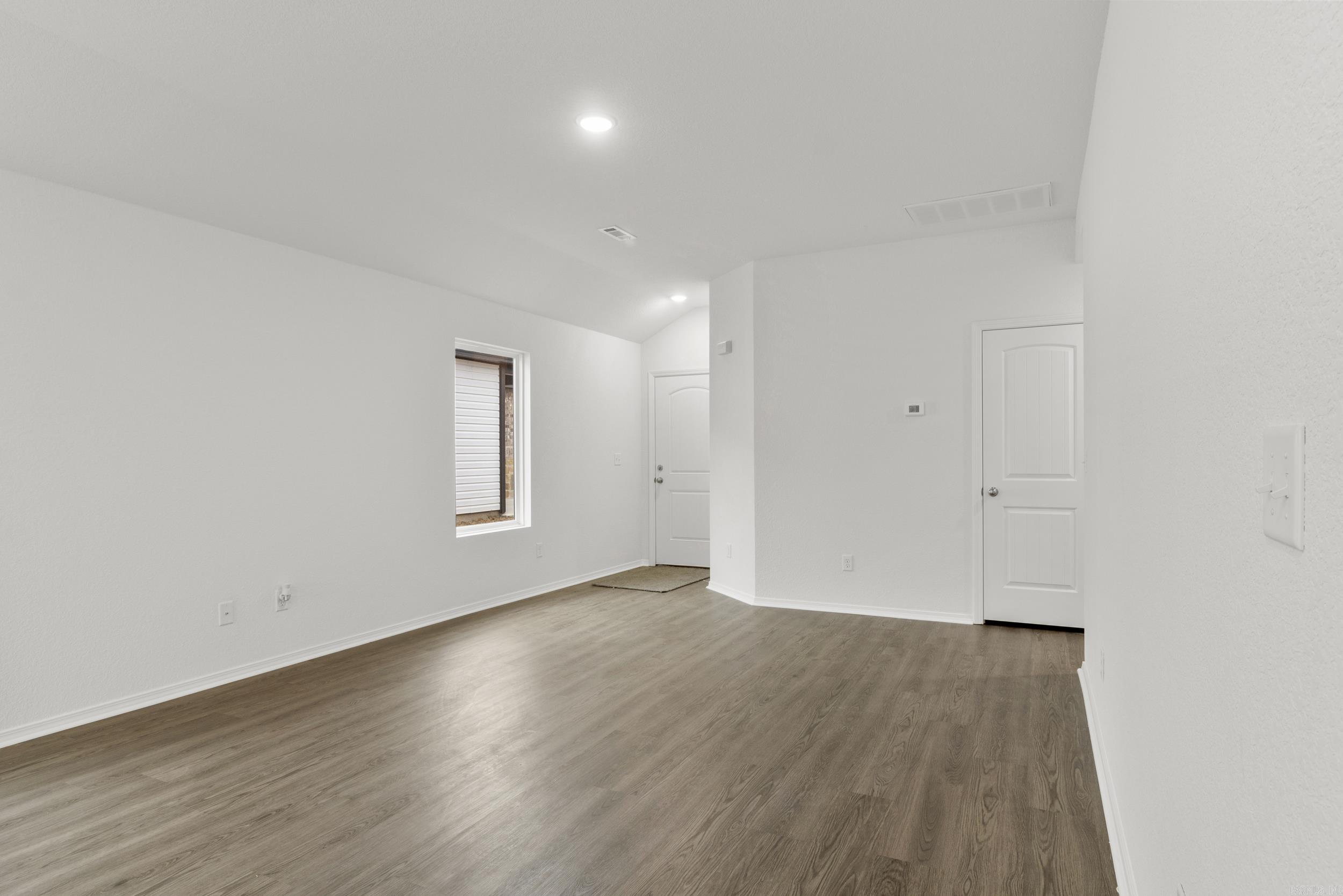 COUNTRY CLUB OF ARK THE - Residential