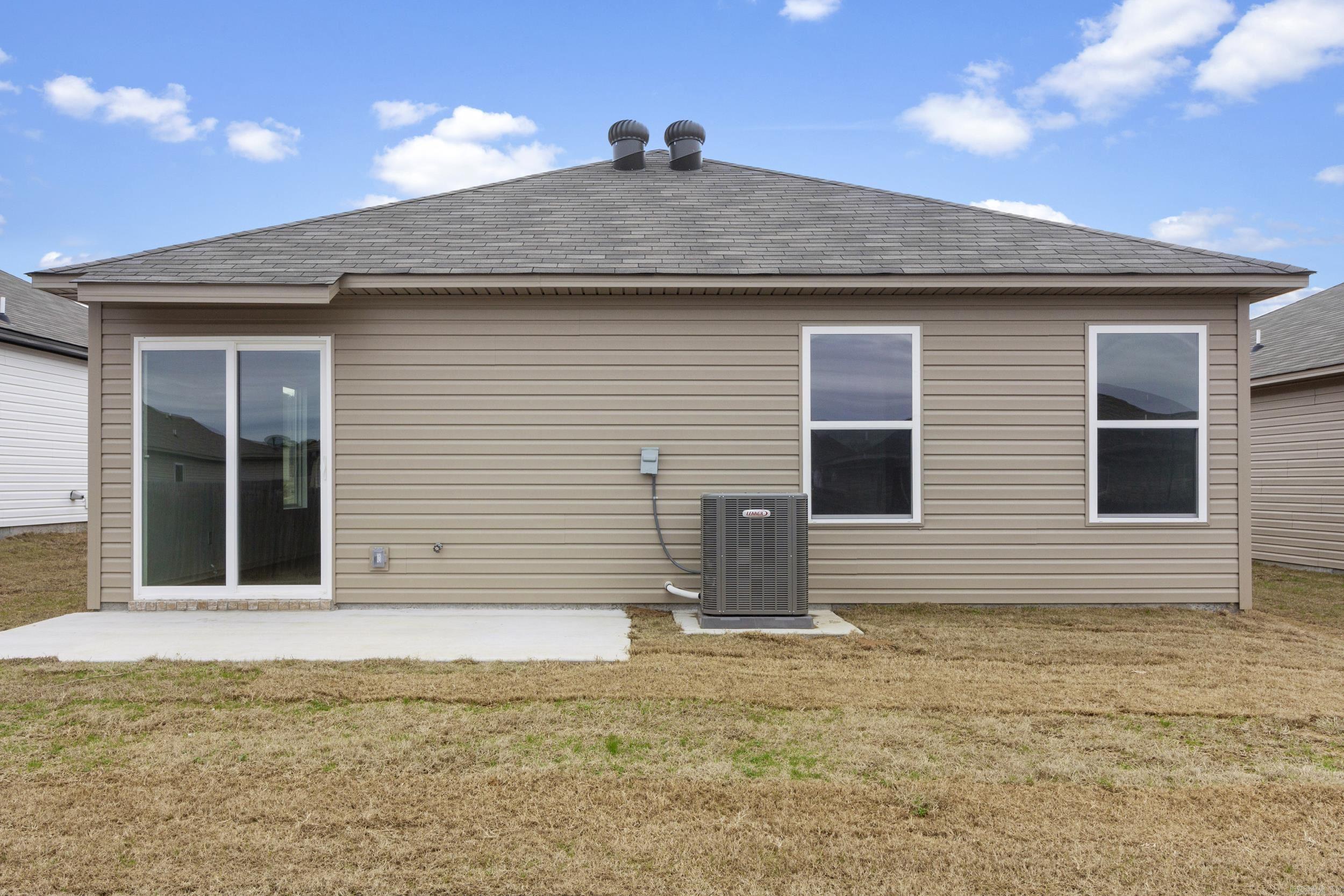 COUNTRY CLUB OF ARK THE - Residential