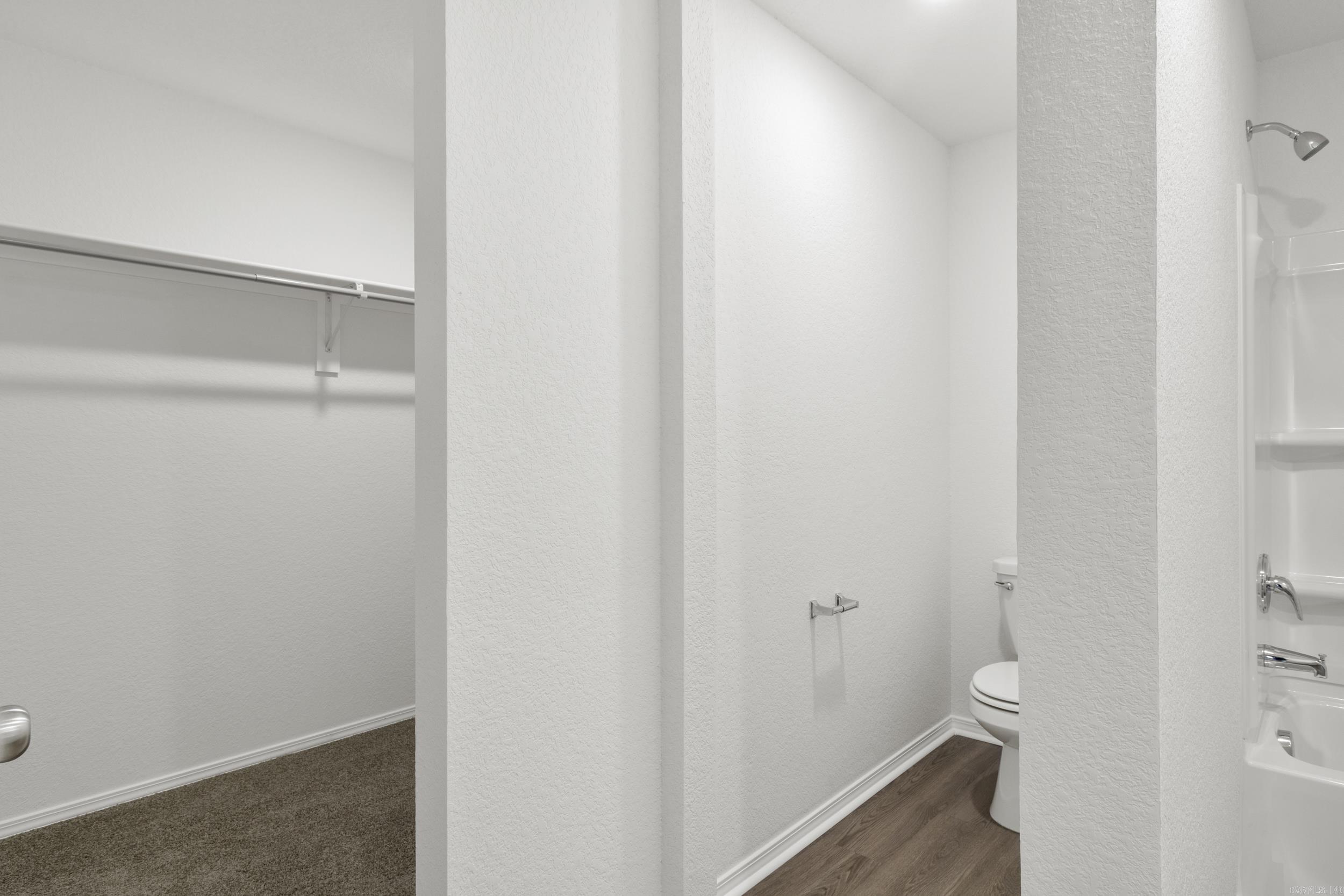 COUNTRY CLUB OF ARK THE - Residential