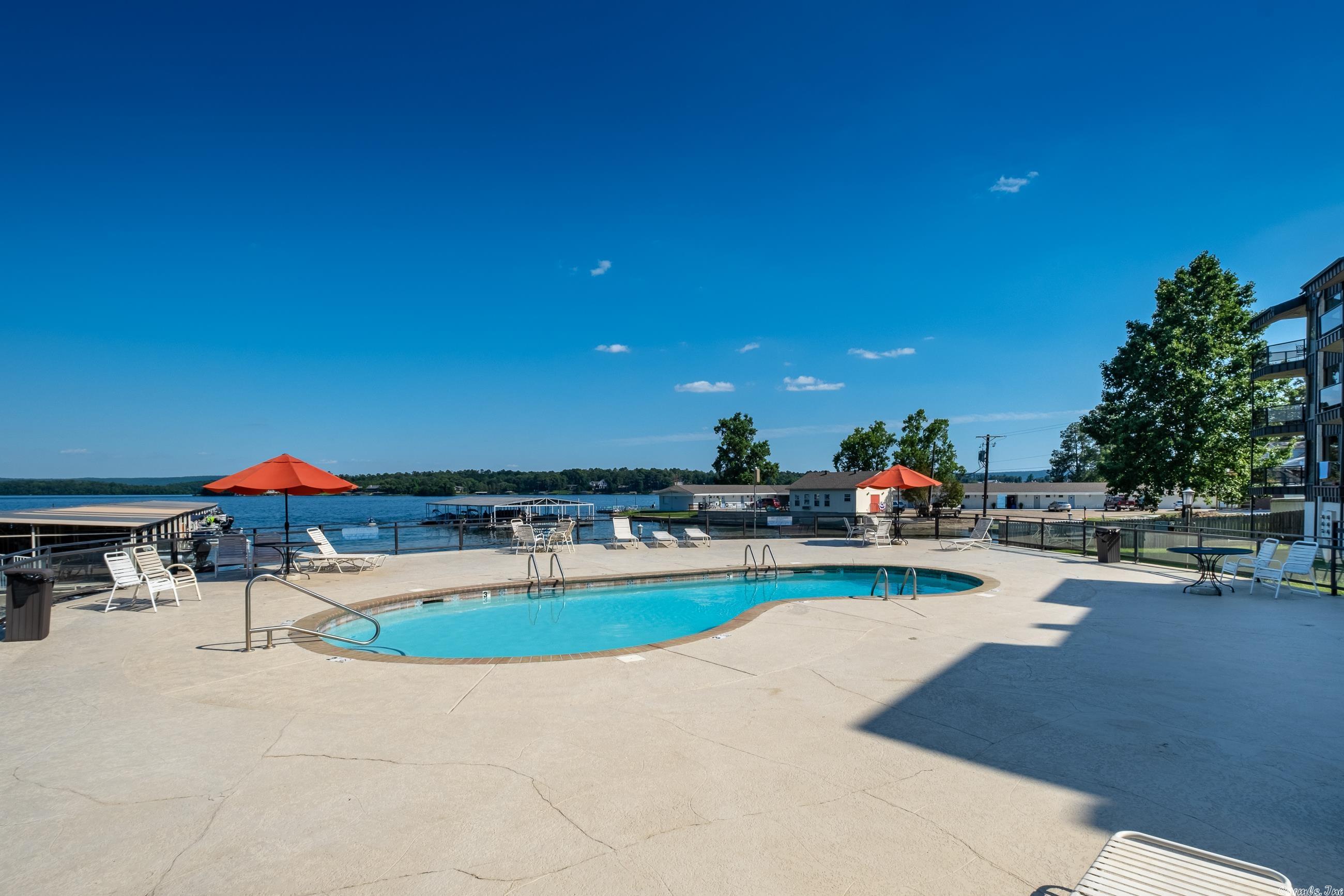 WILLOW BEACH HPR - Residential