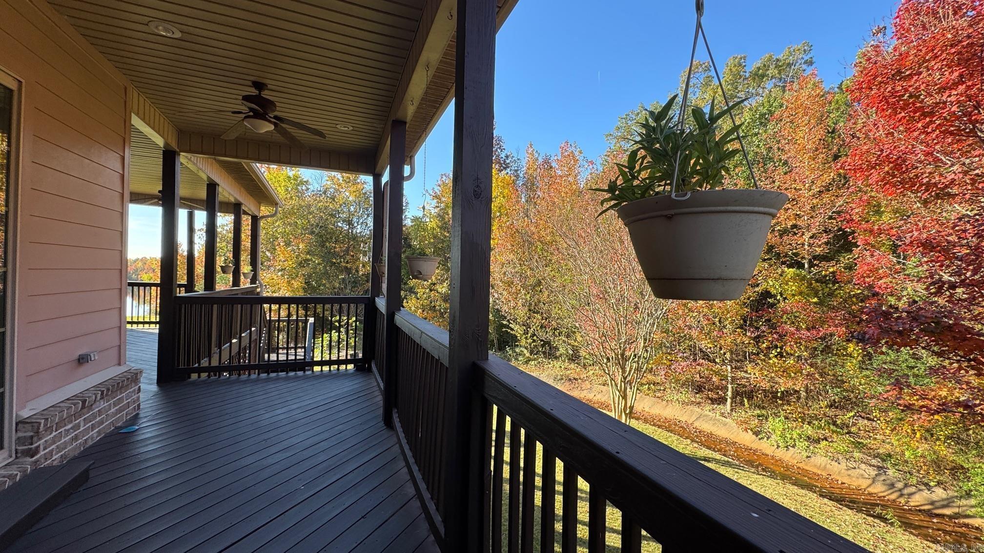 THE VILLAGES OF WELLINGTON - Residential