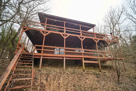 MLS: 25006935