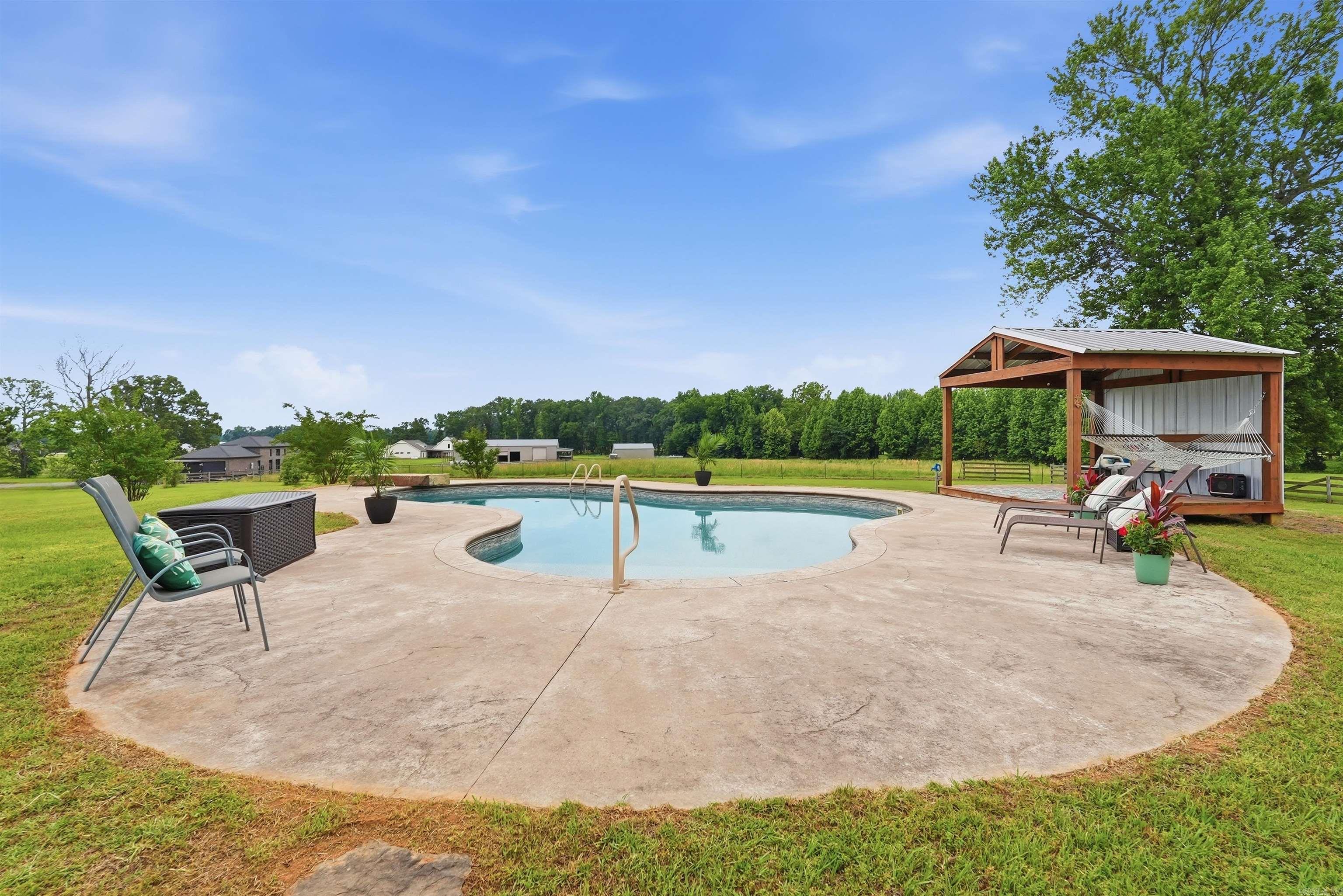 ARKA VALLEY AIR PA - Residential