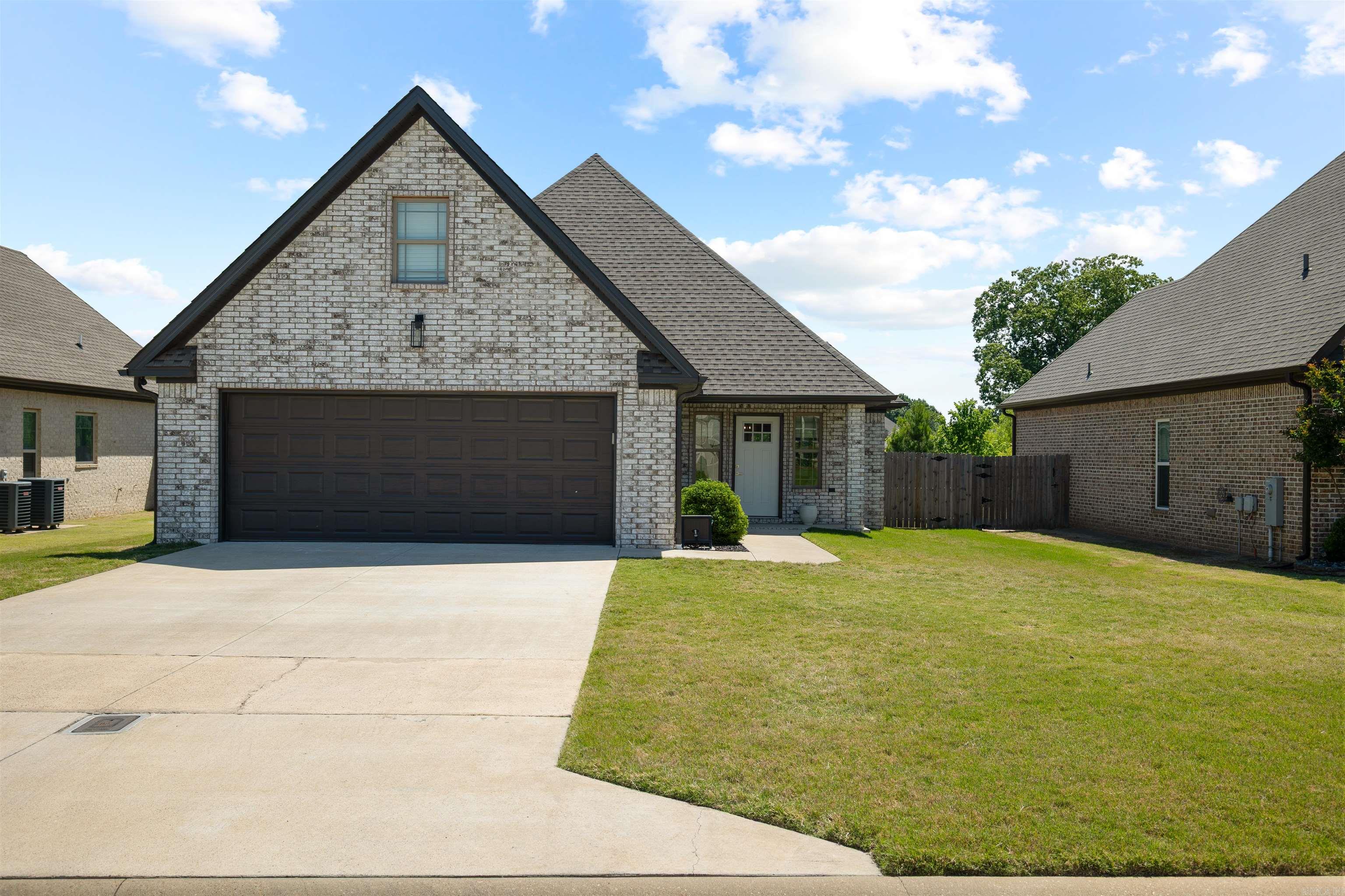 BOBCAT MEADOWS - Residential