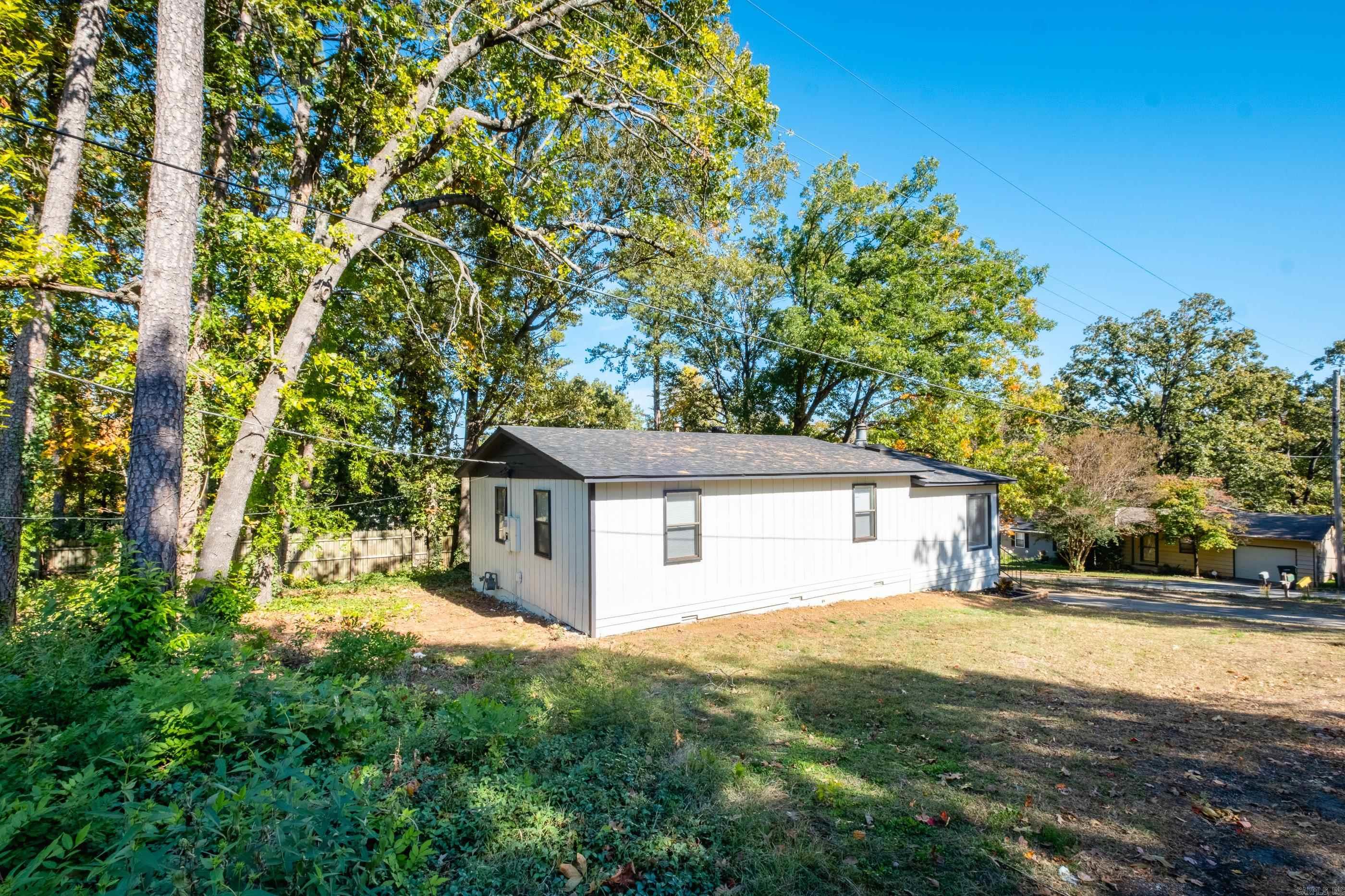 GIBRALTER HGTS - Residential