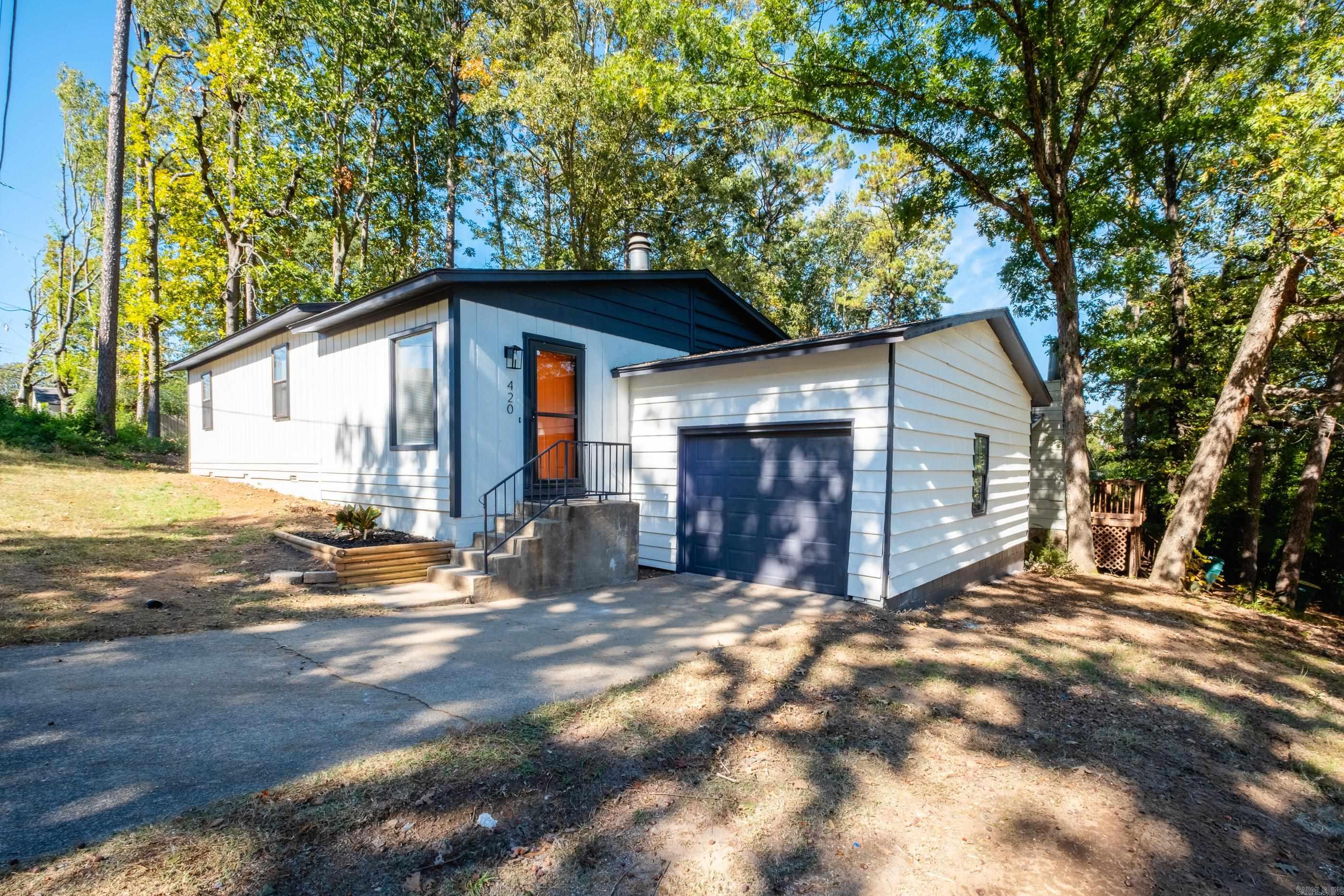 GIBRALTER HGTS - Residential