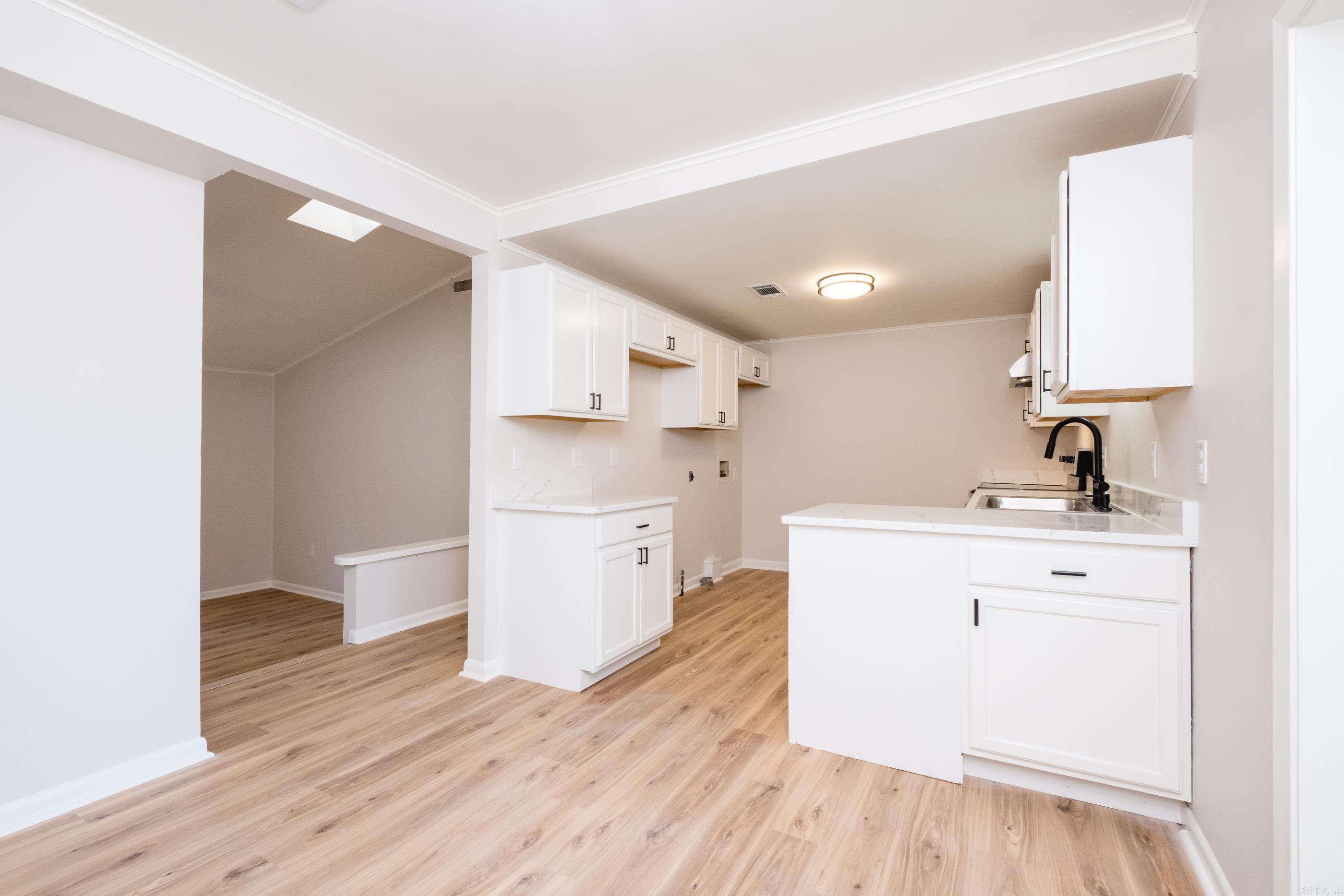 GIBRALTER HGTS - Residential