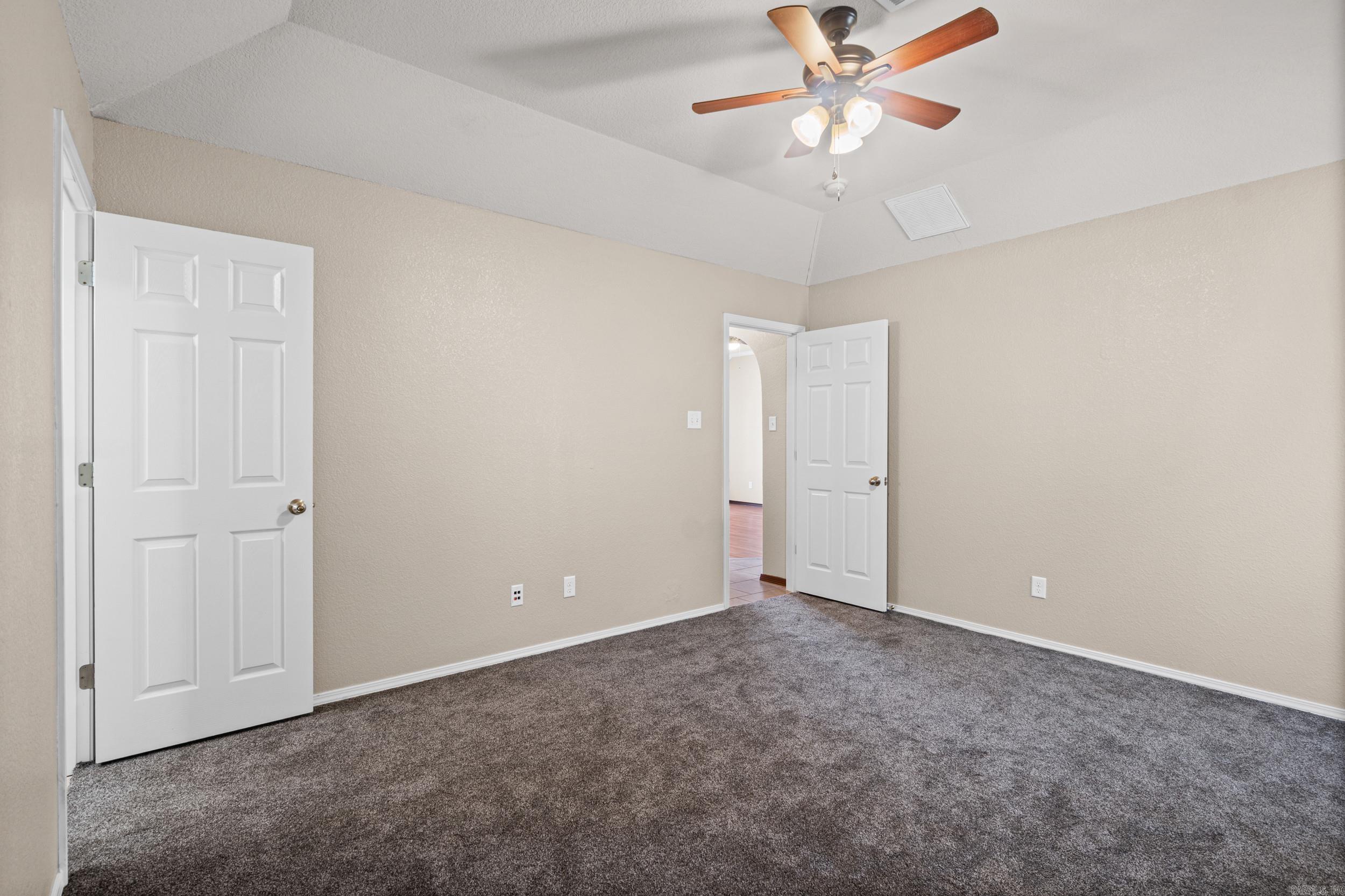 WOODSIDE PLACE - Residential