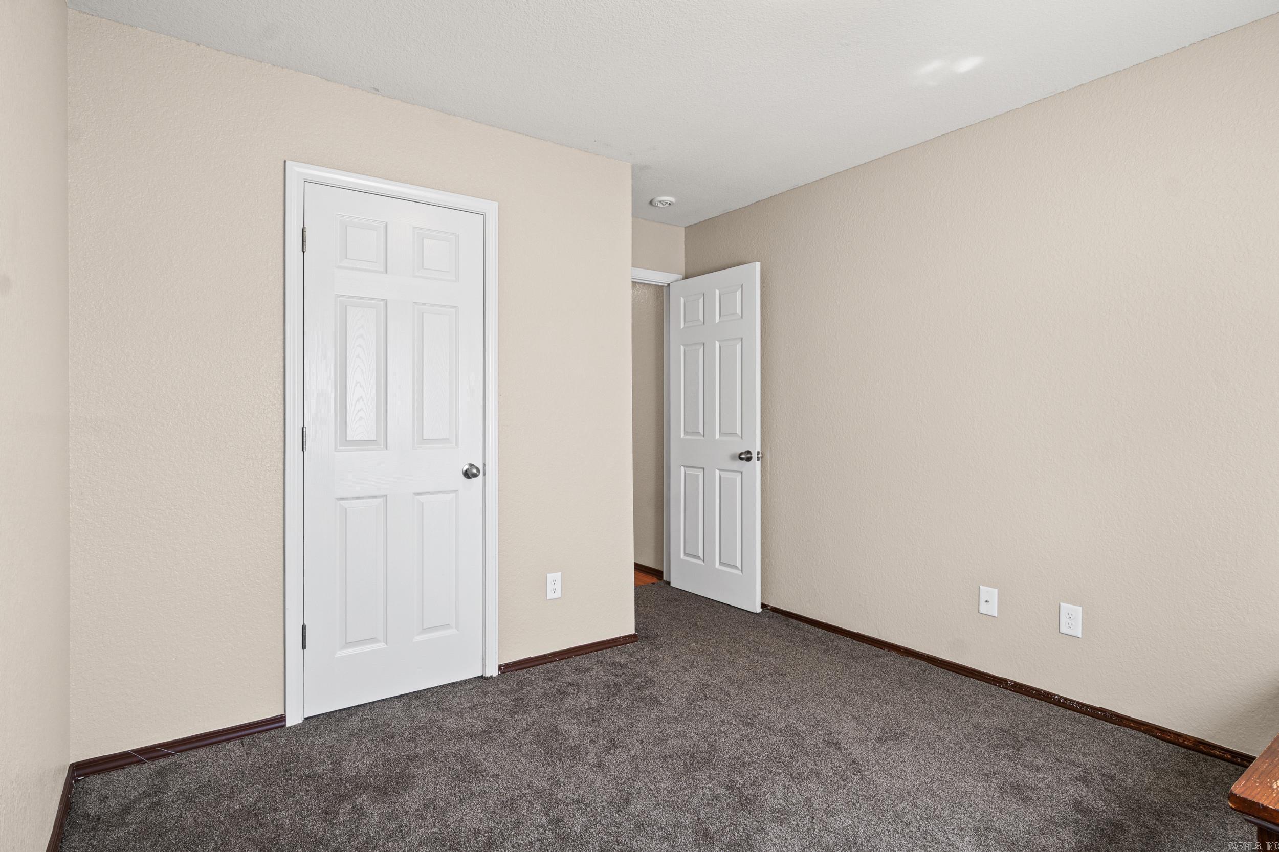 WOODSIDE PLACE - Residential