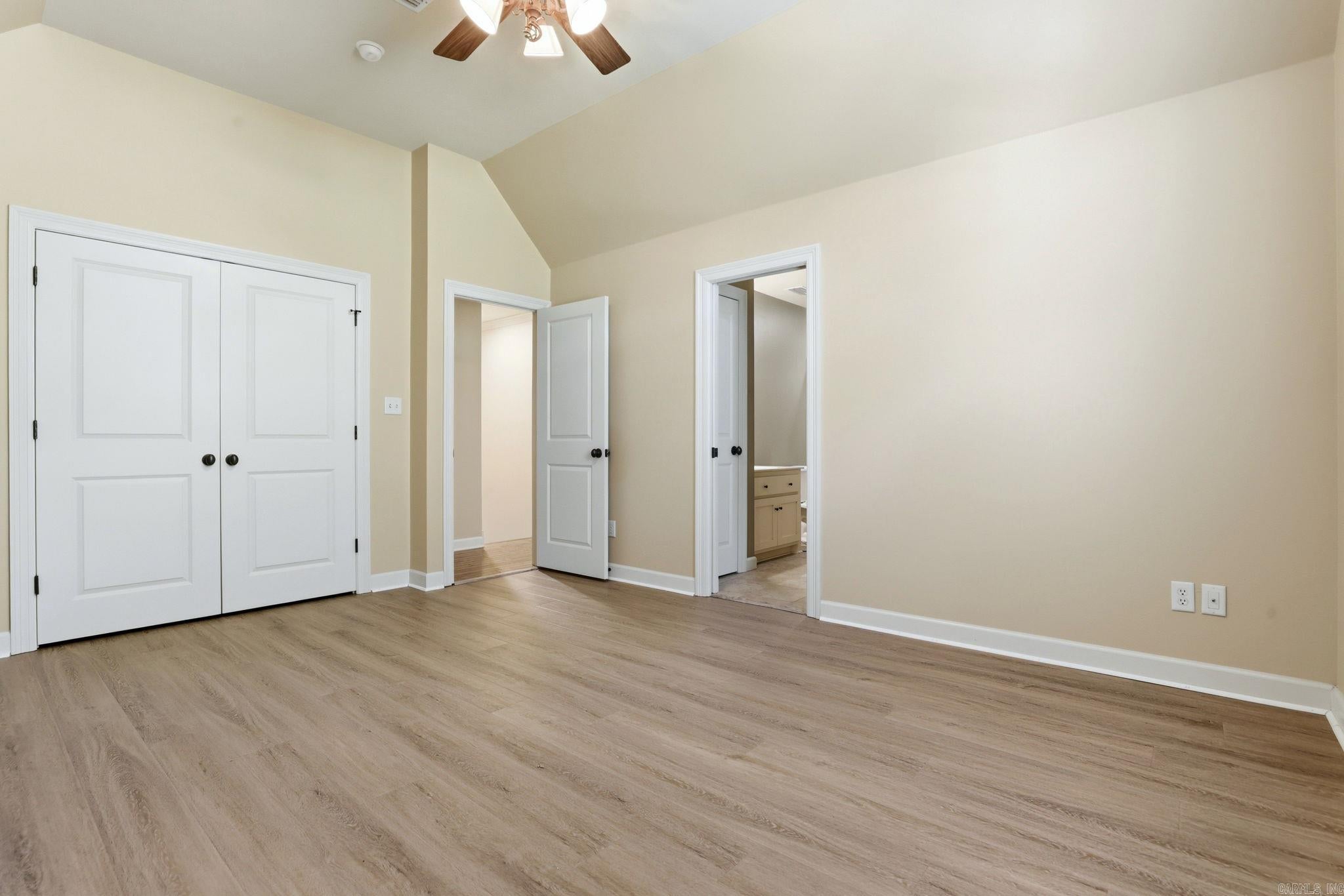 WOODLANDS EDGE - Residential