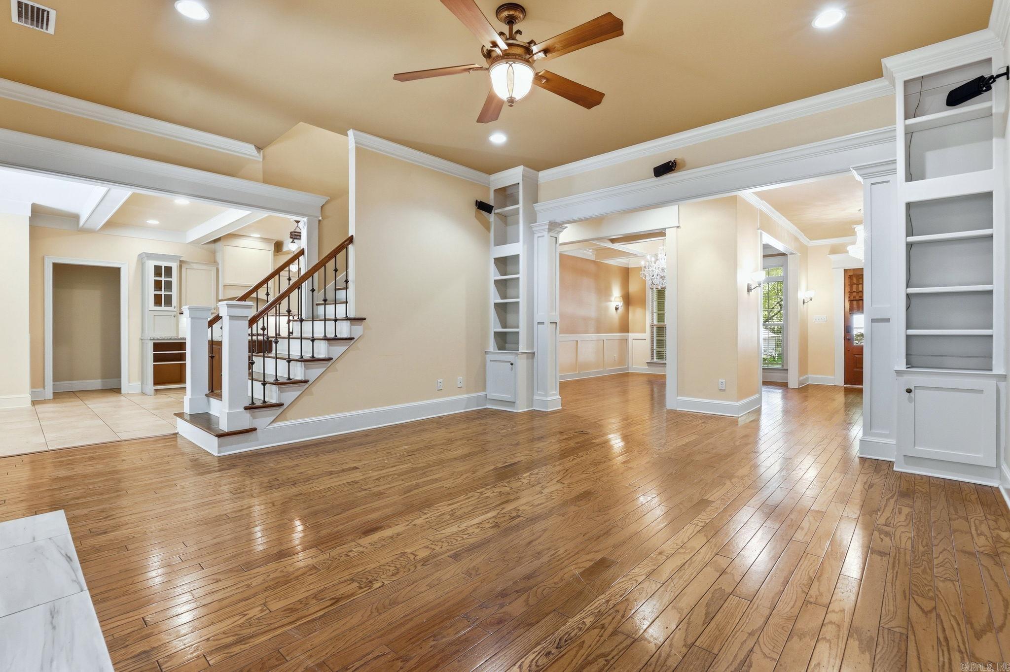 WOODLANDS EDGE - Residential
