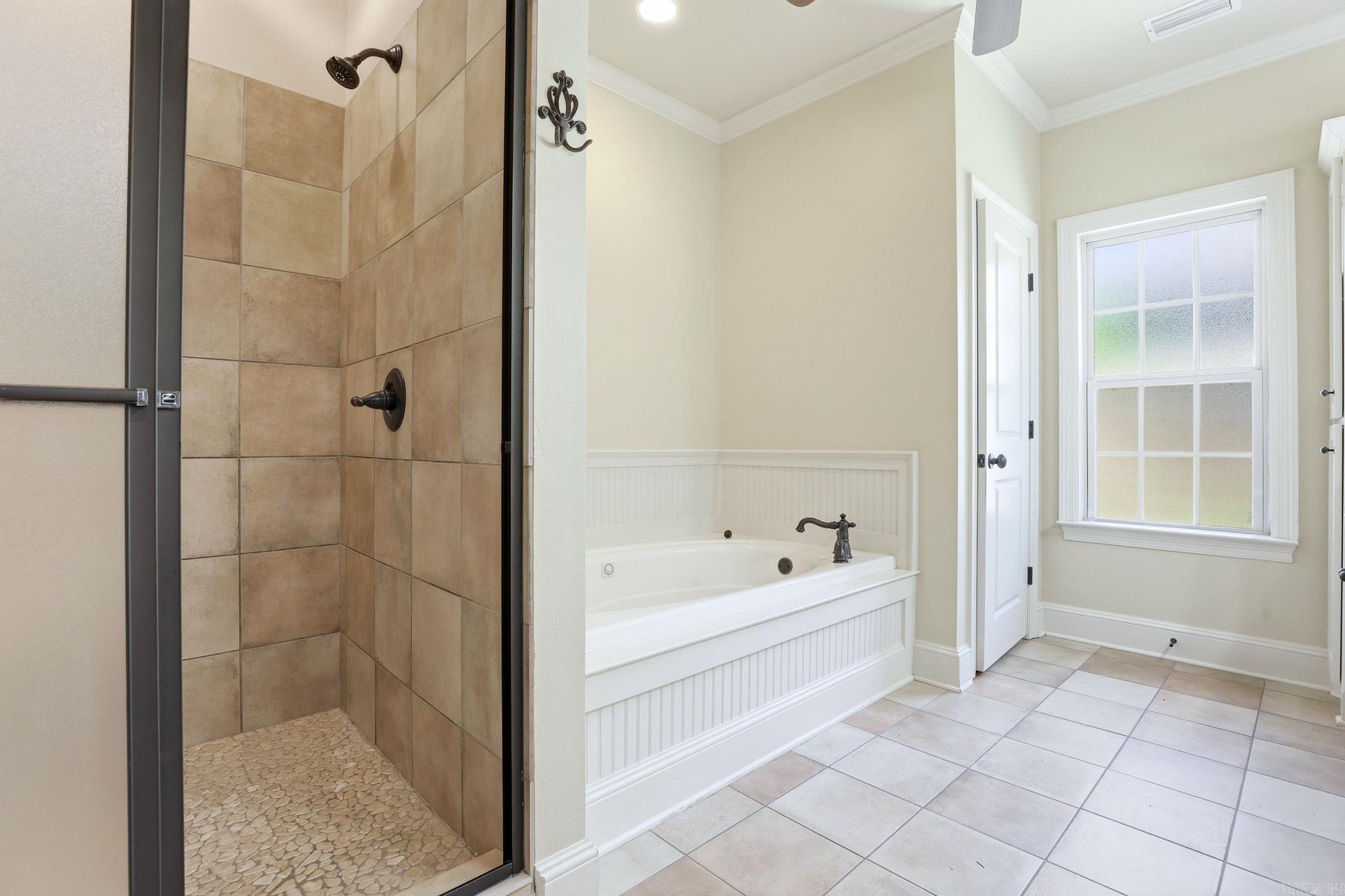 WOODLANDS EDGE - Residential