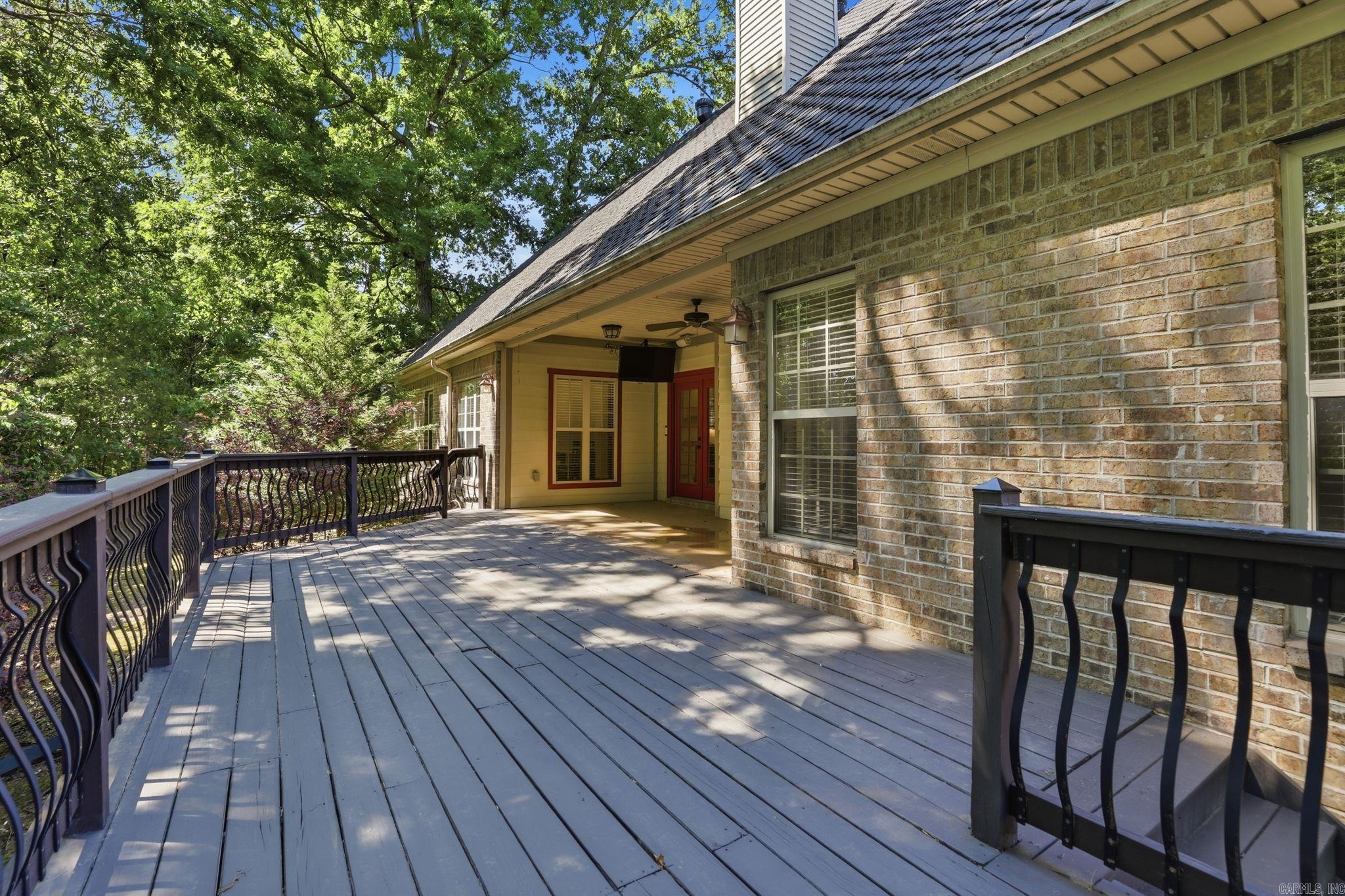 WOODLANDS EDGE - Residential