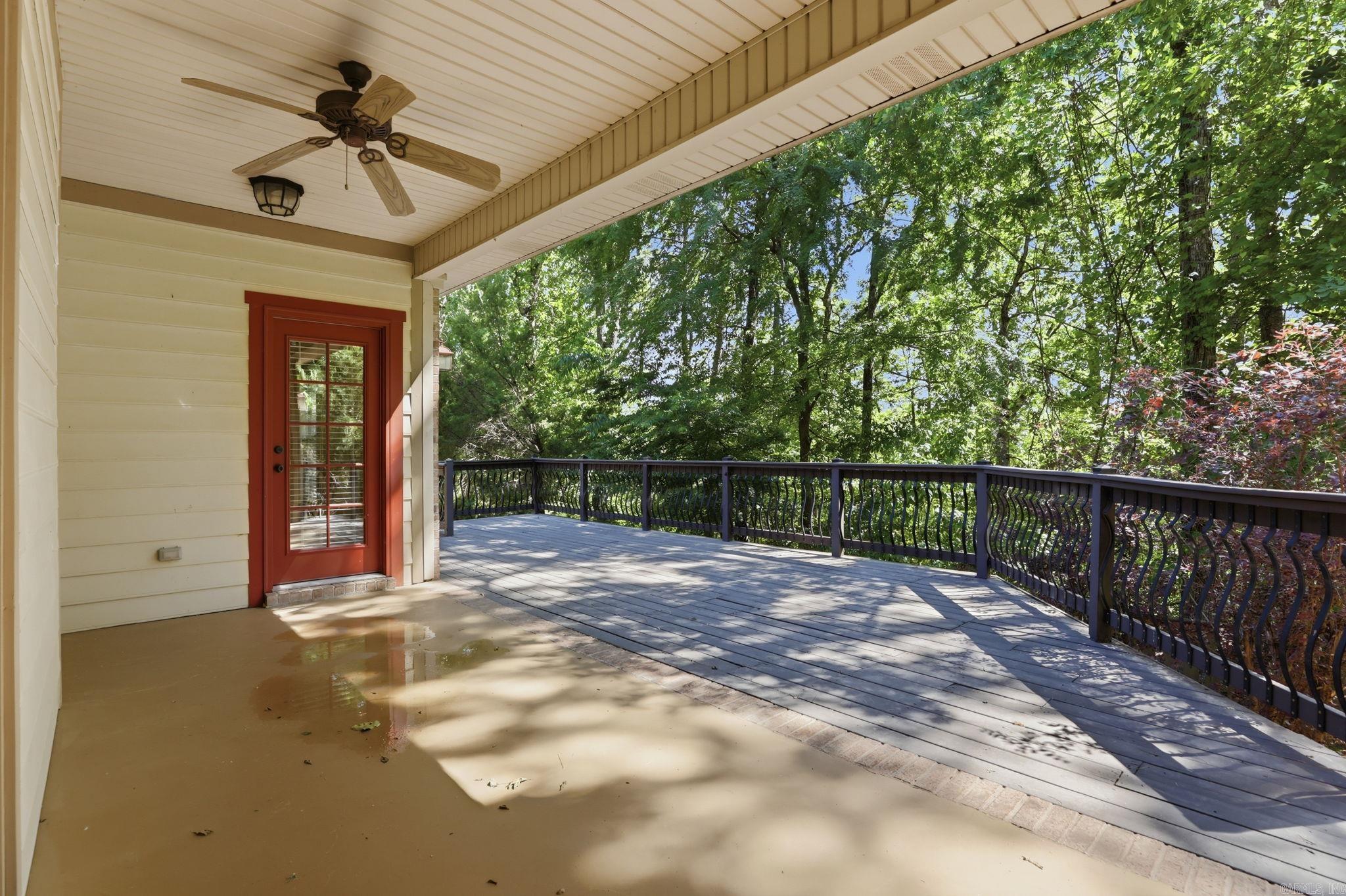 WOODLANDS EDGE - Residential
