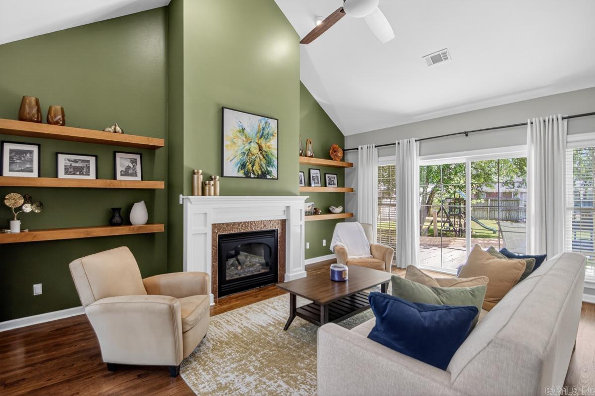 HURRICANE LAKE EST - Residential