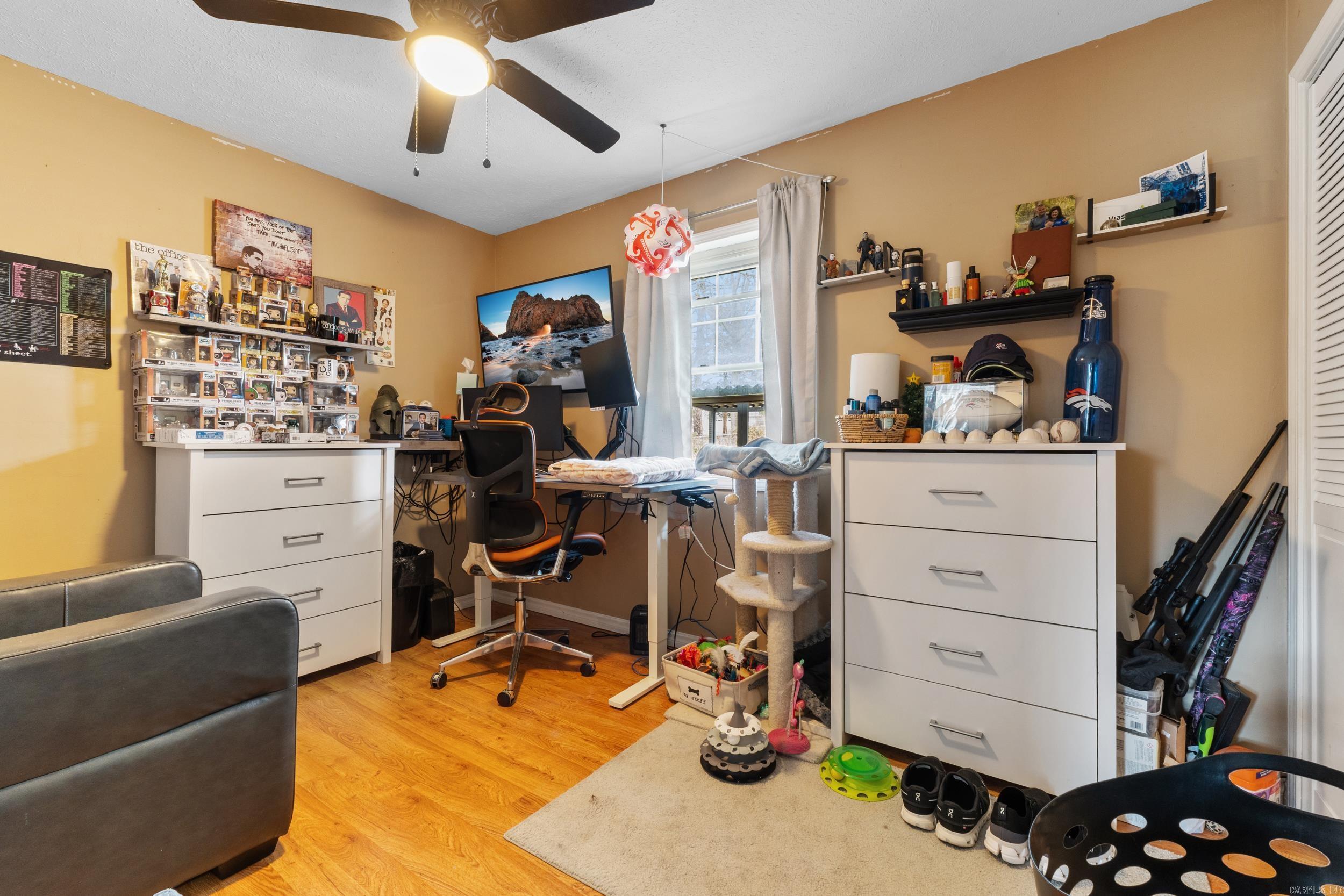 BREEZE HILLS - Residential