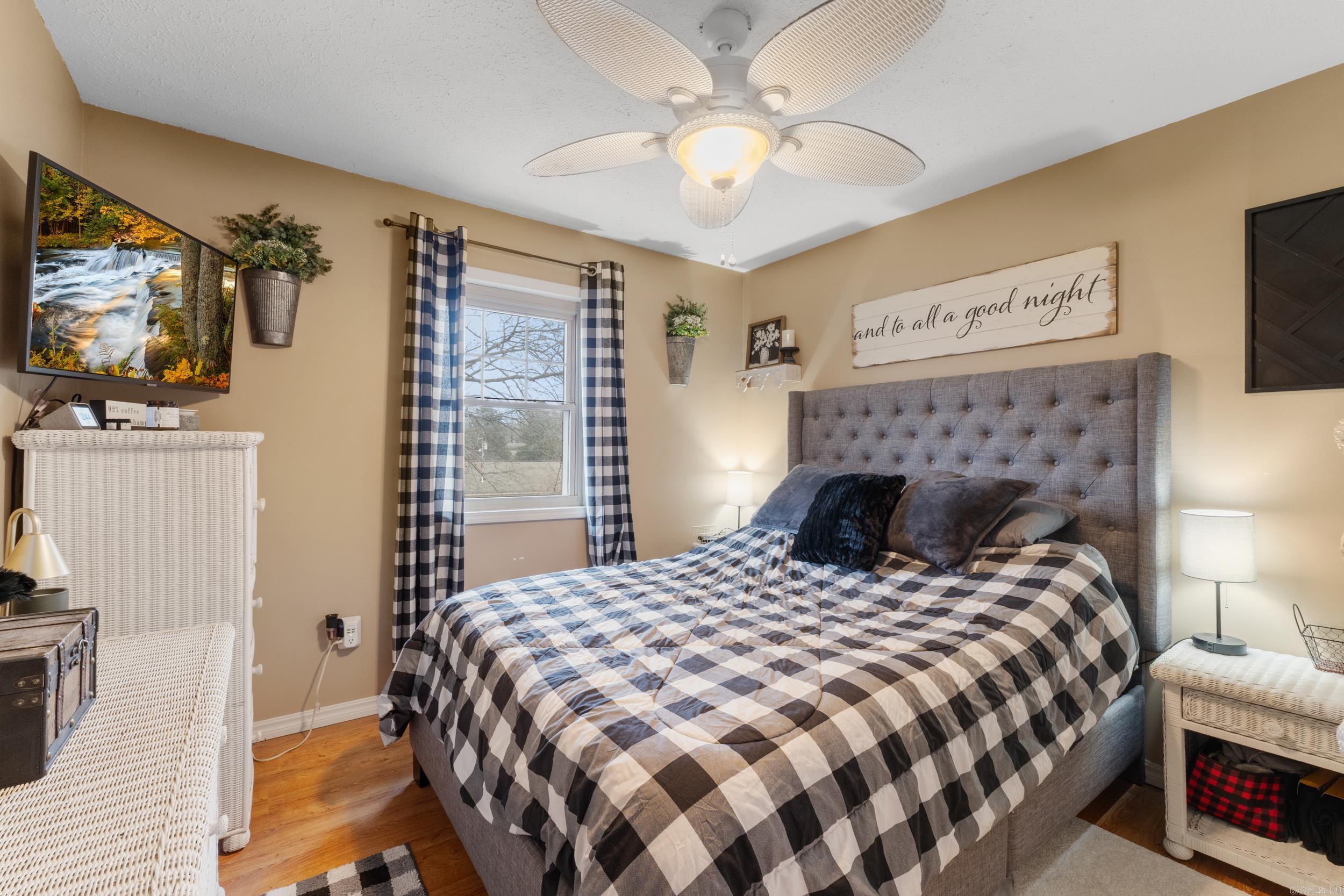 BREEZE HILLS - Residential