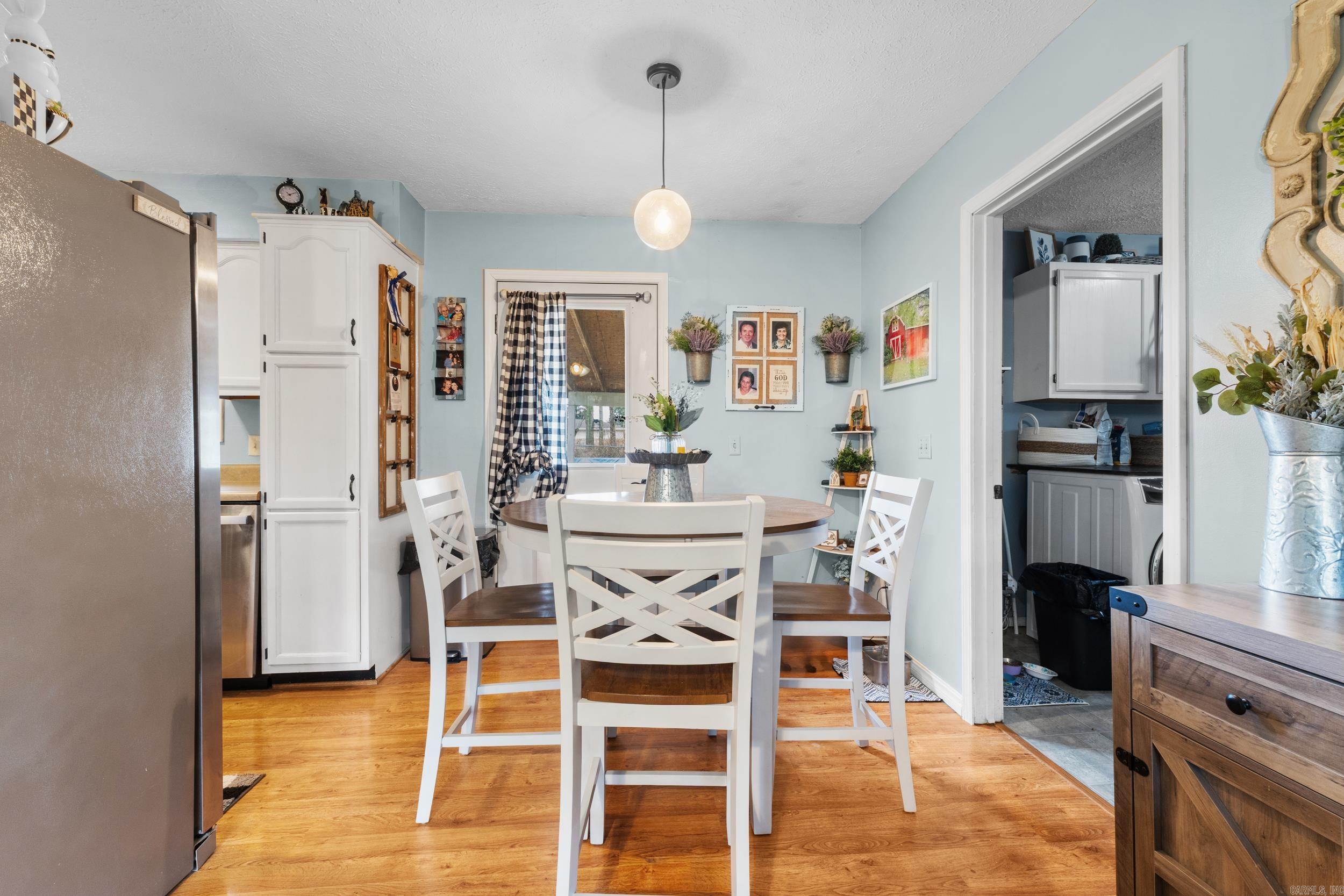 BREEZE HILLS - Residential