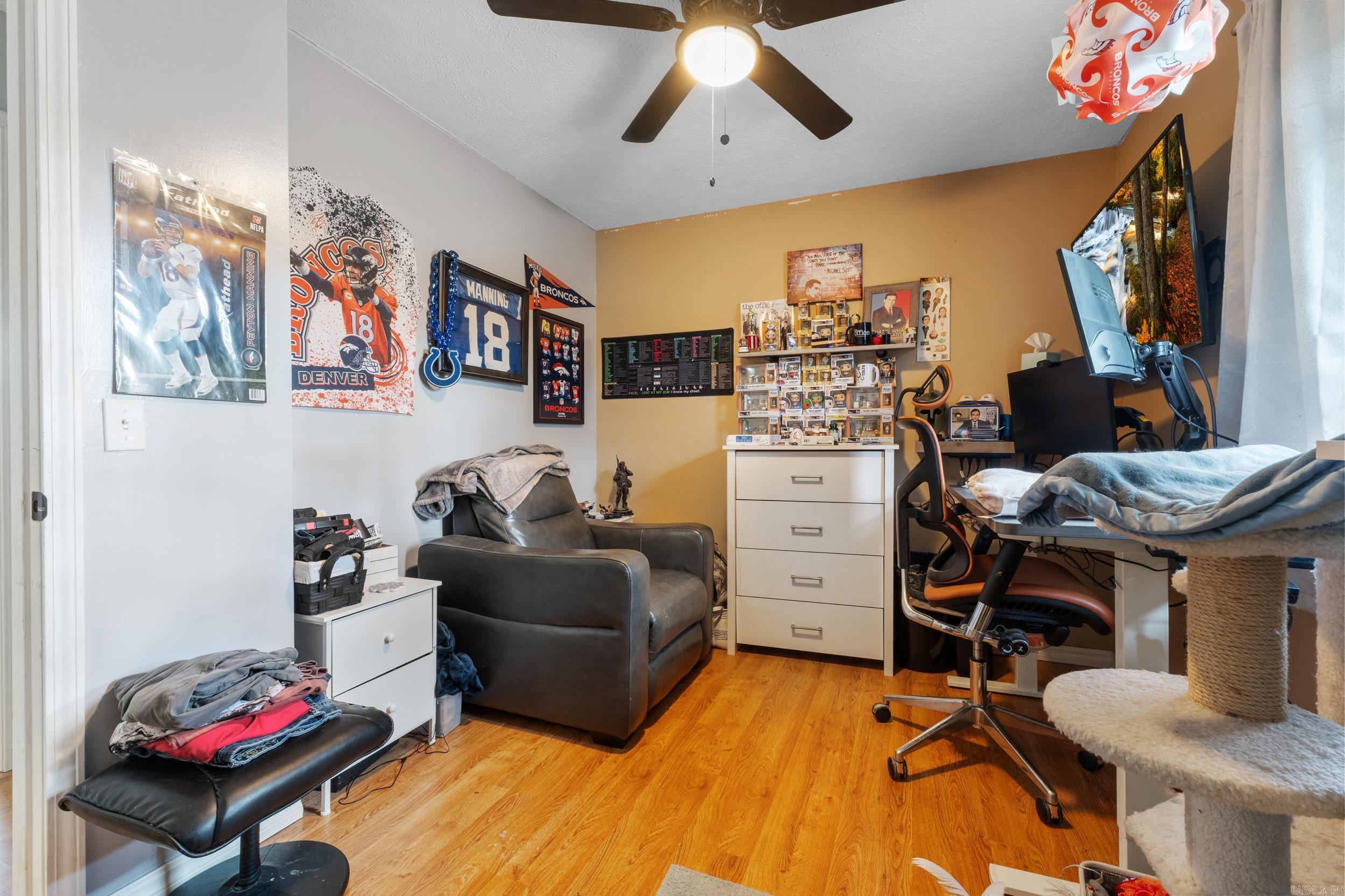 BREEZE HILLS - Residential