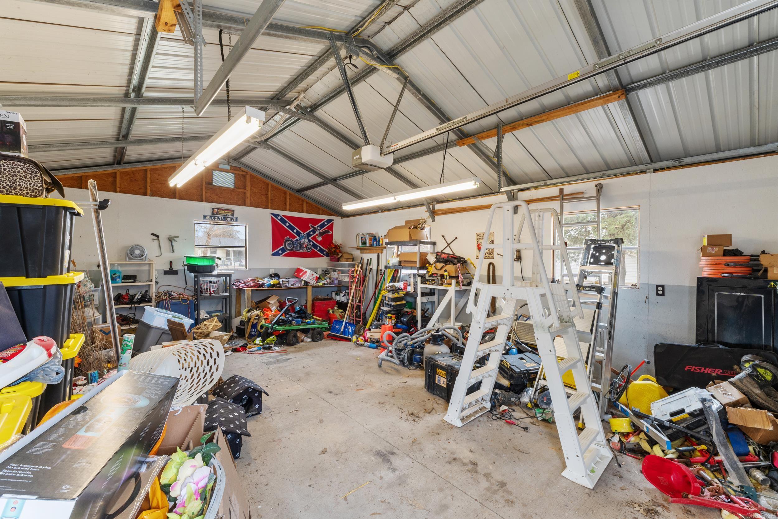 BREEZE HILLS - Residential