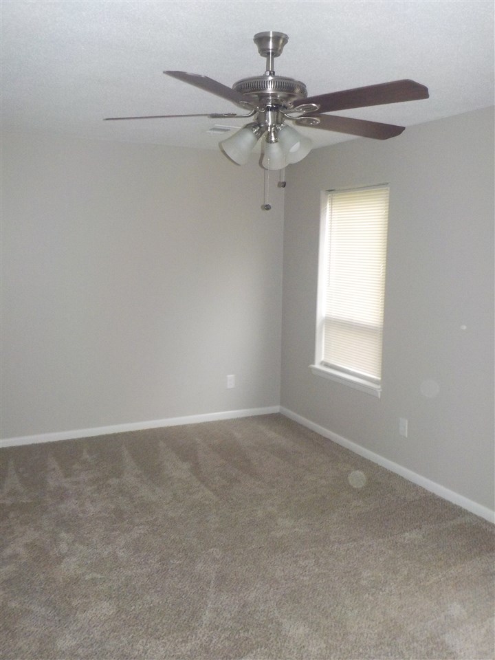 Briarwood - Residential Lease