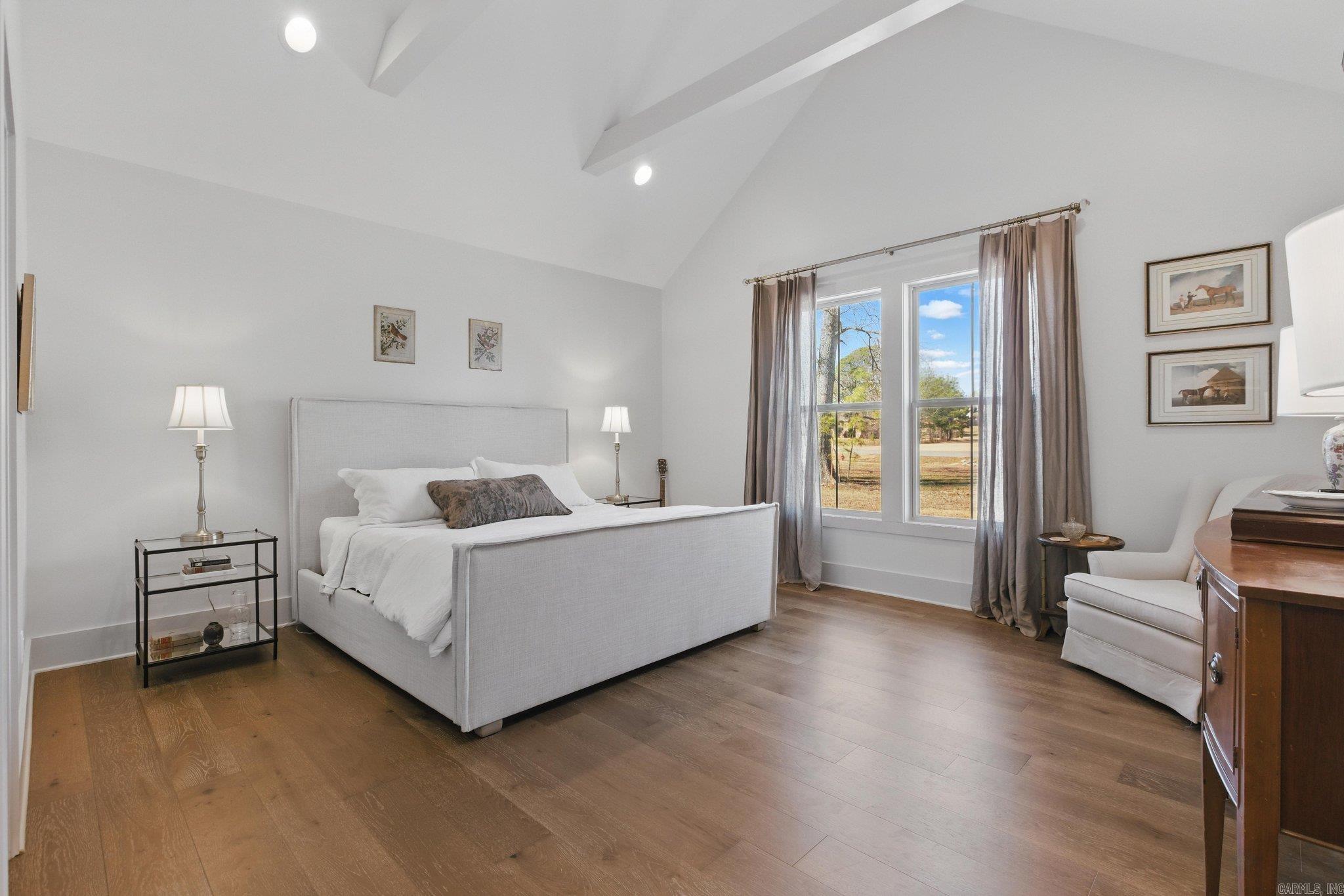 THE WOODS OF HURRICANE LAKE ESTA - Residential