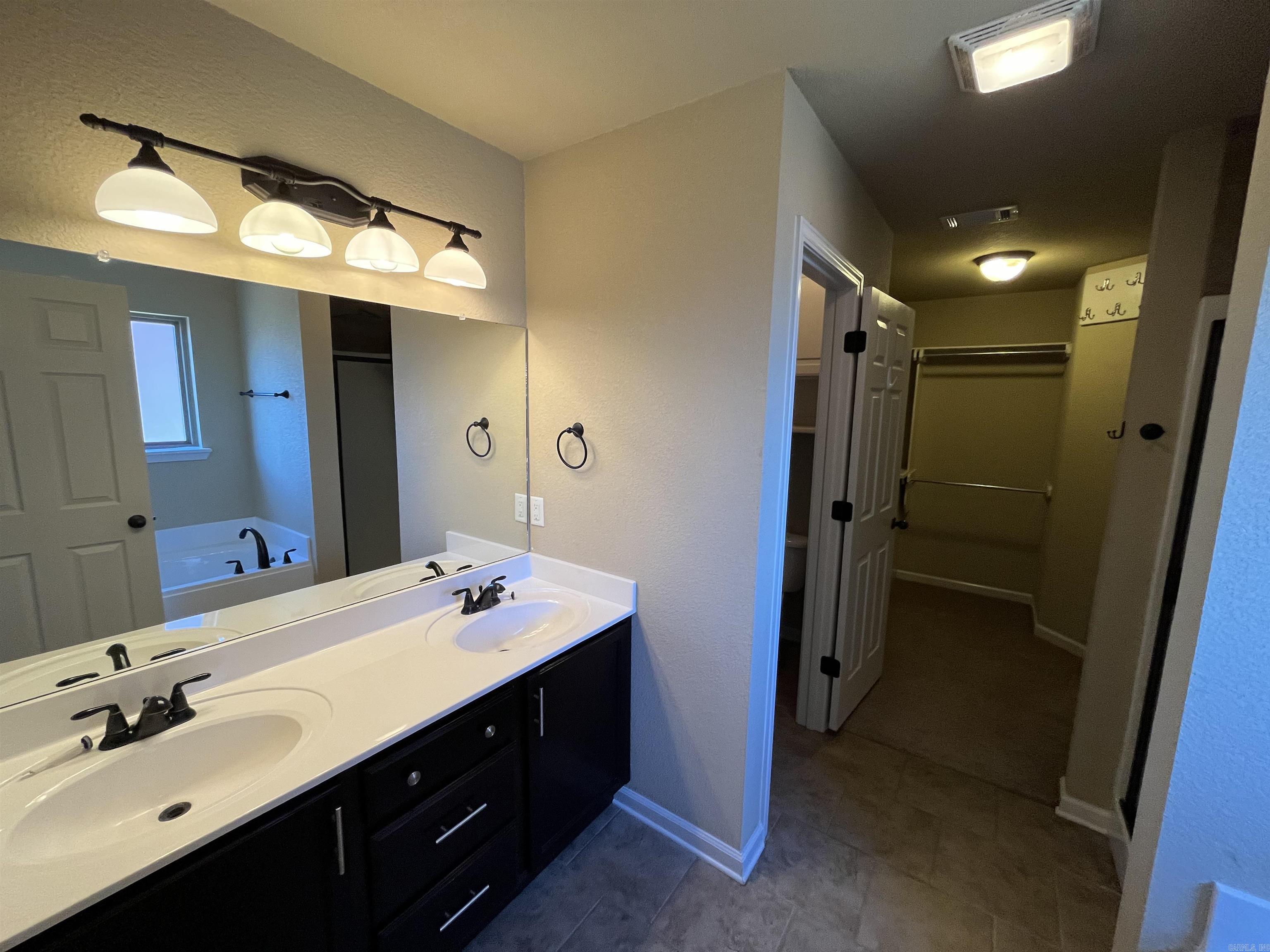 Souther Comforts Estates - Residential Lease