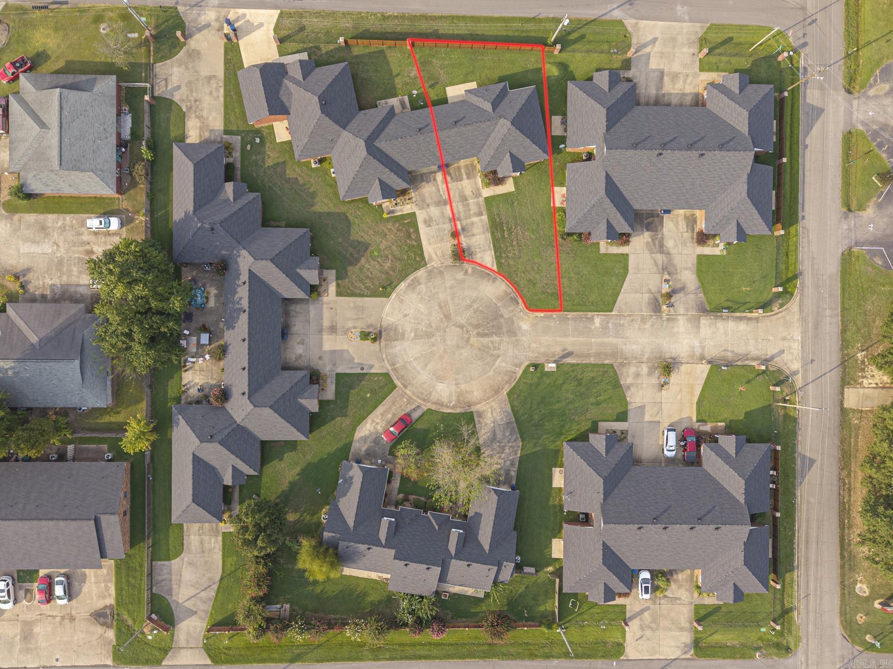 TULA SQUARE - Residential