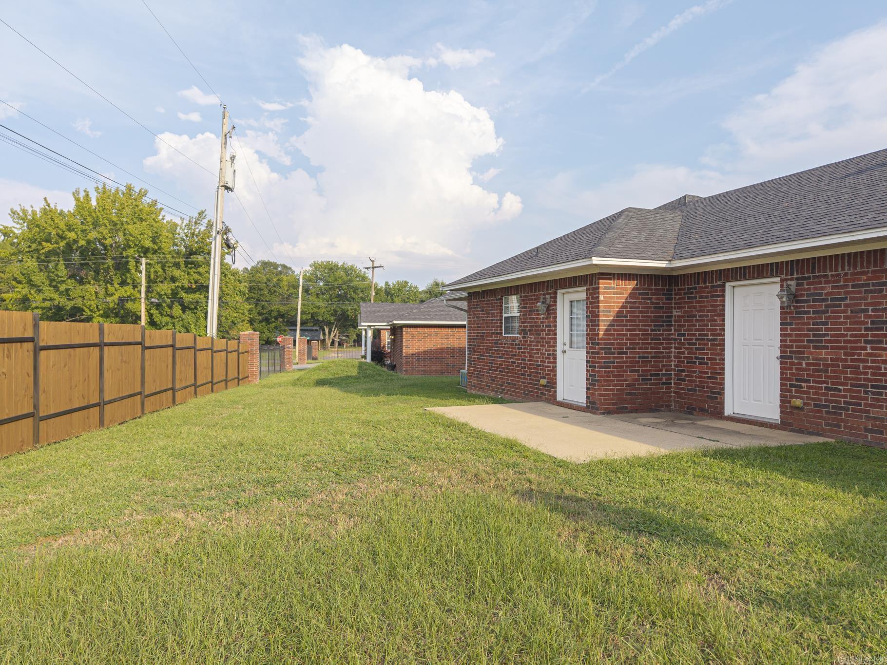 TULA SQUARE - Residential